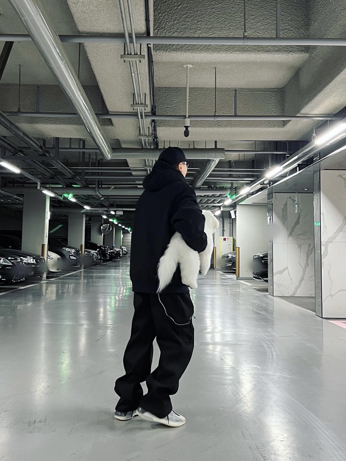Adidas Yeezy QNTM Lifestyle 착용 스타일 - 1