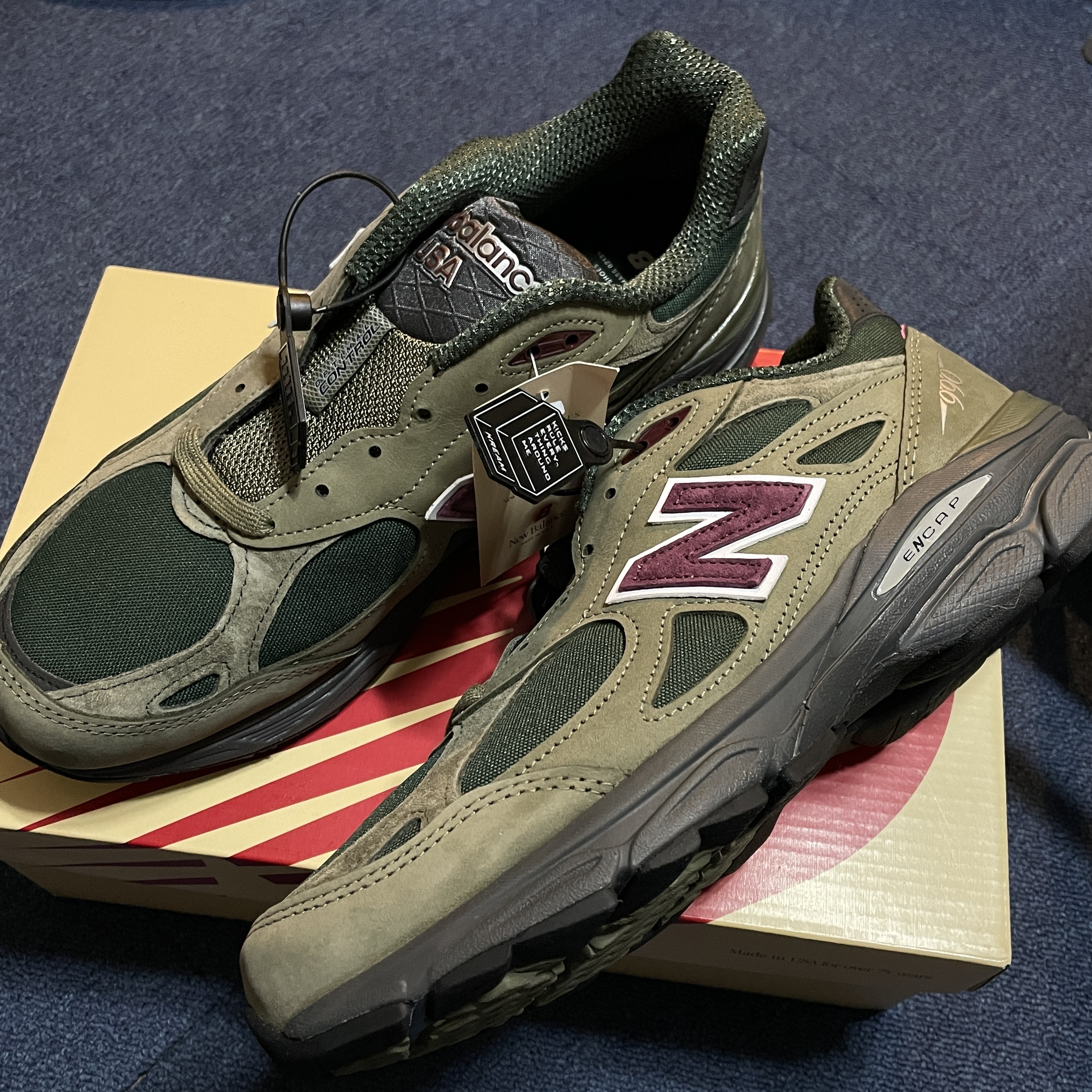 New Balance 990v3 Made in USA Green Purple 착용 스타일