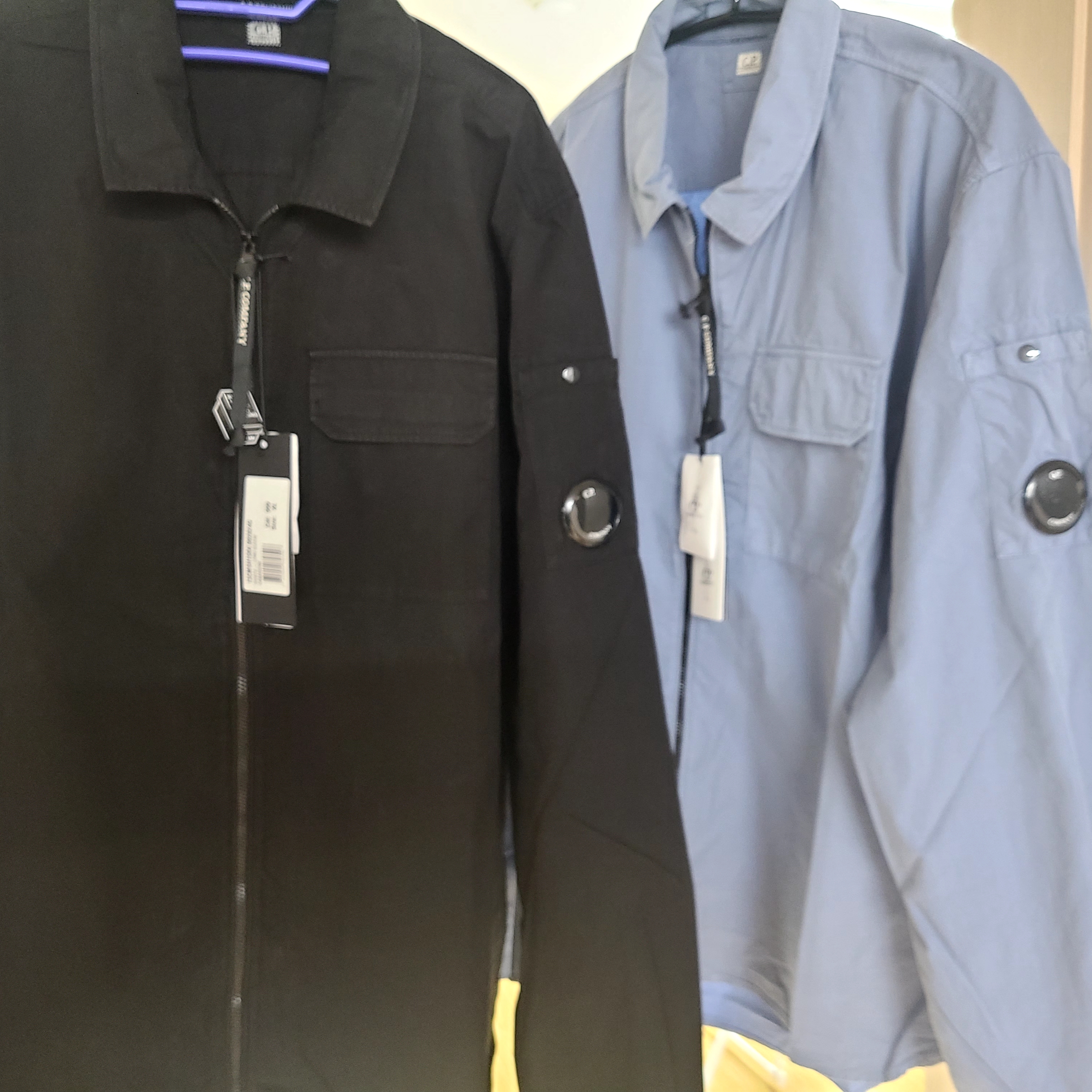 C.P. Company Gabardine Zipped Shirt Black - 22FW 착용 스타일