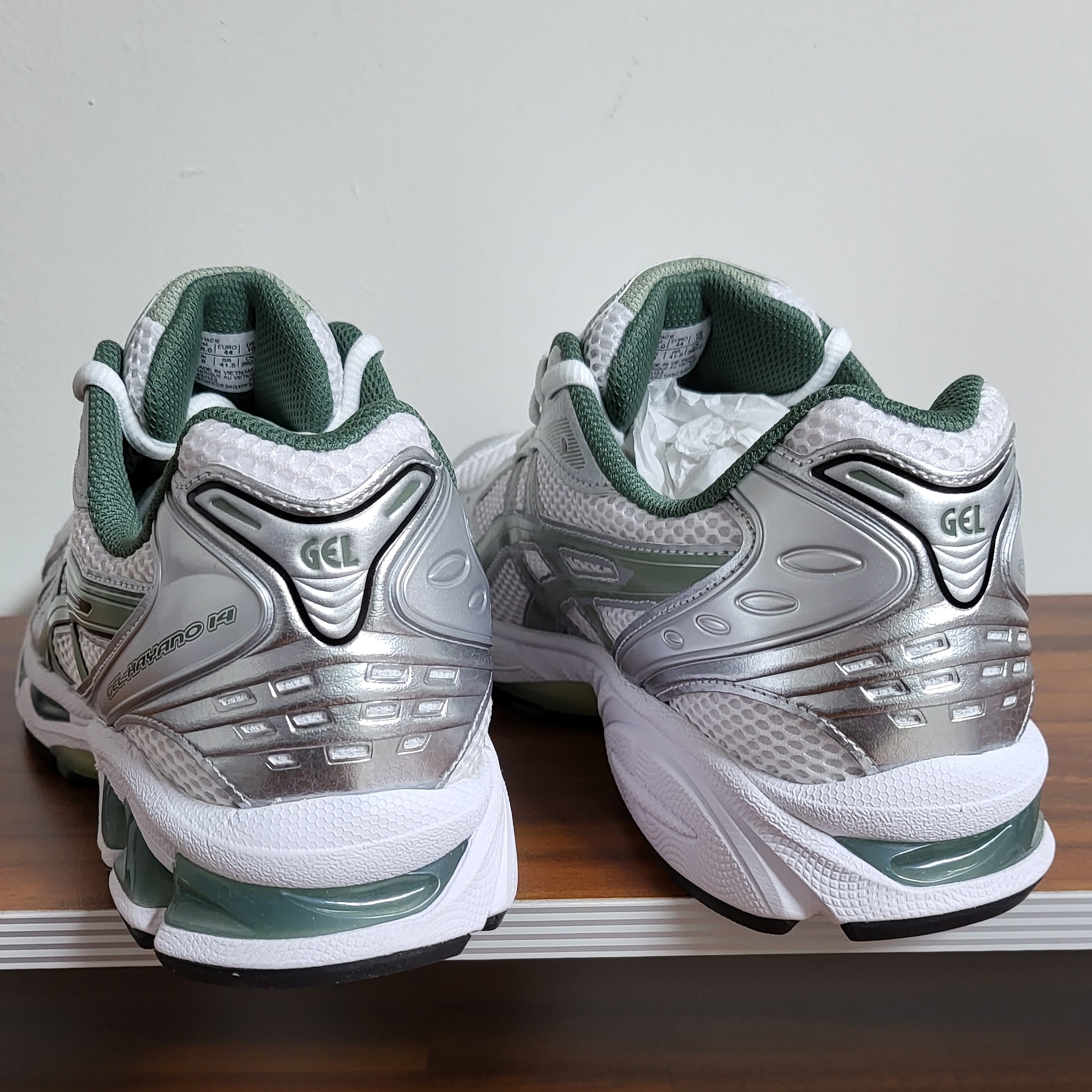 Asics Gel-Kayano 14 White Slate Grey 착용 스타일 - 4