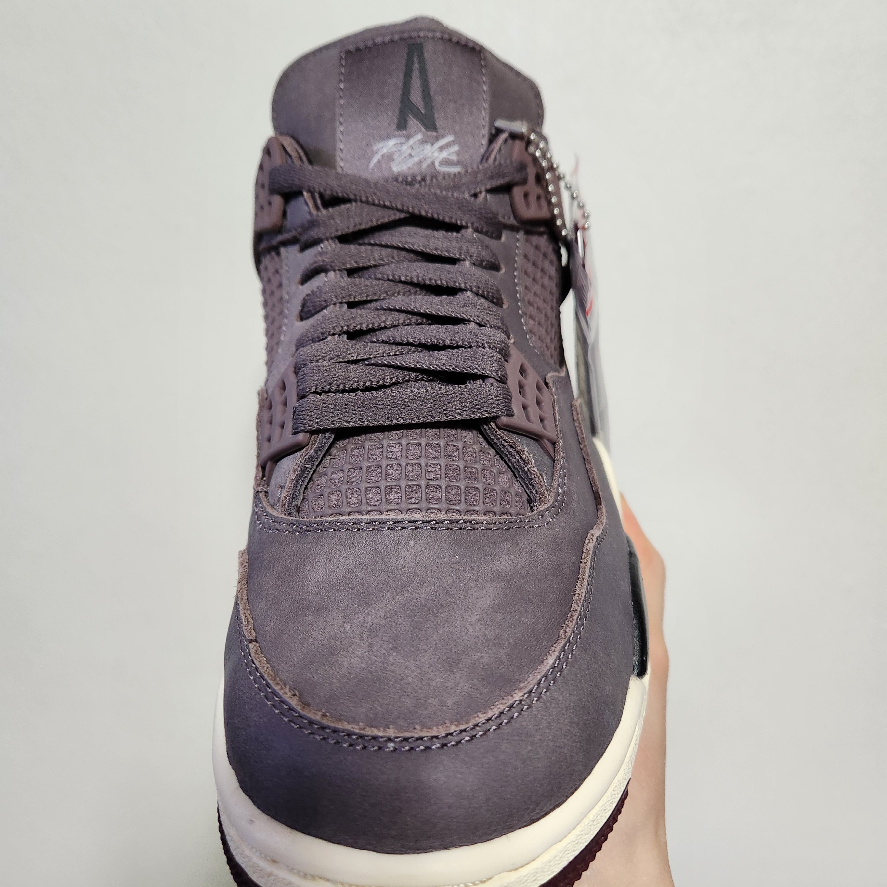 Jordan 4 x A Ma Maniere Retro Violet Ore 착용 스타일 - 3