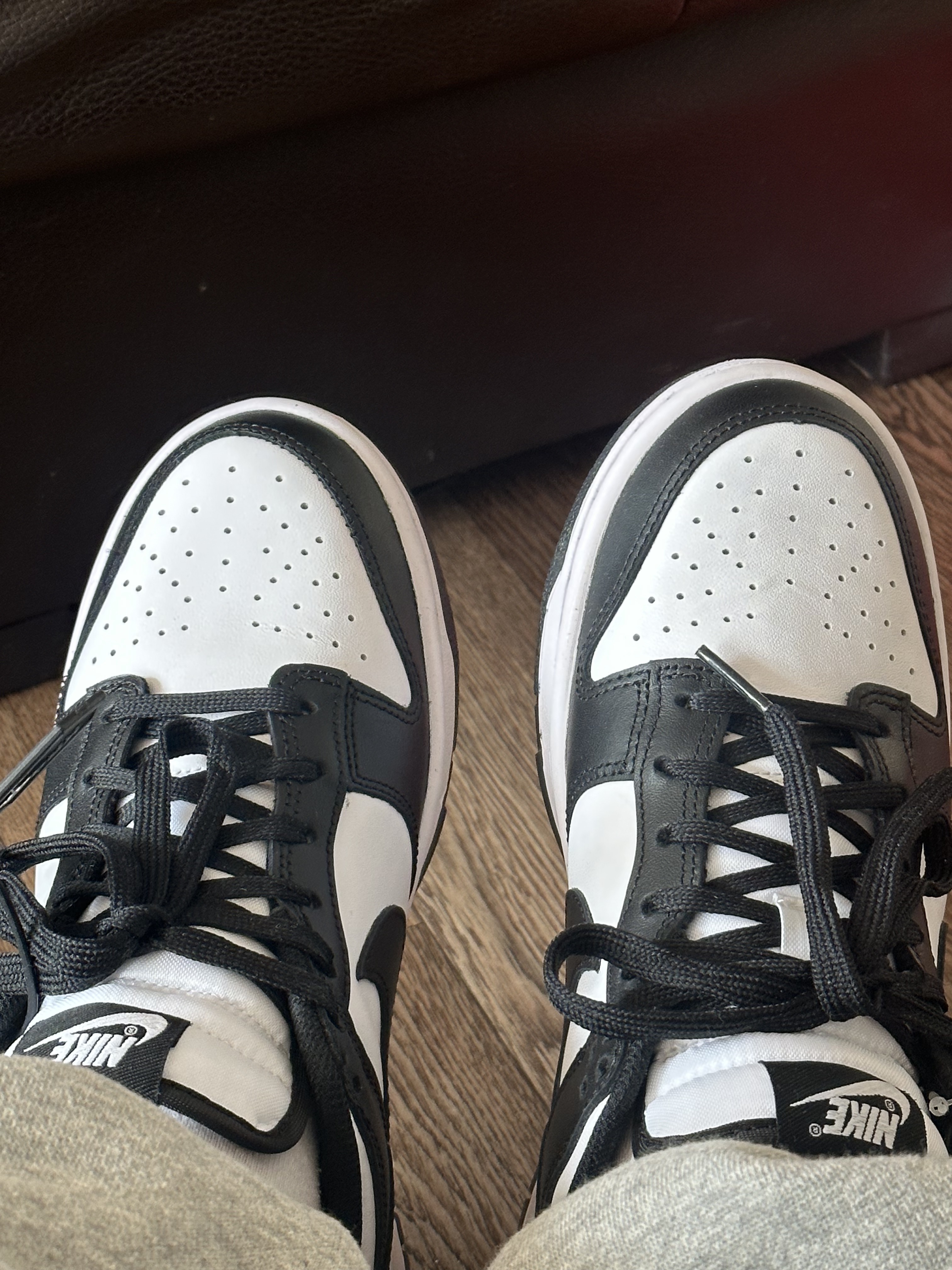 (W) Nike Dunk Low Black 착용 스타일 - 4