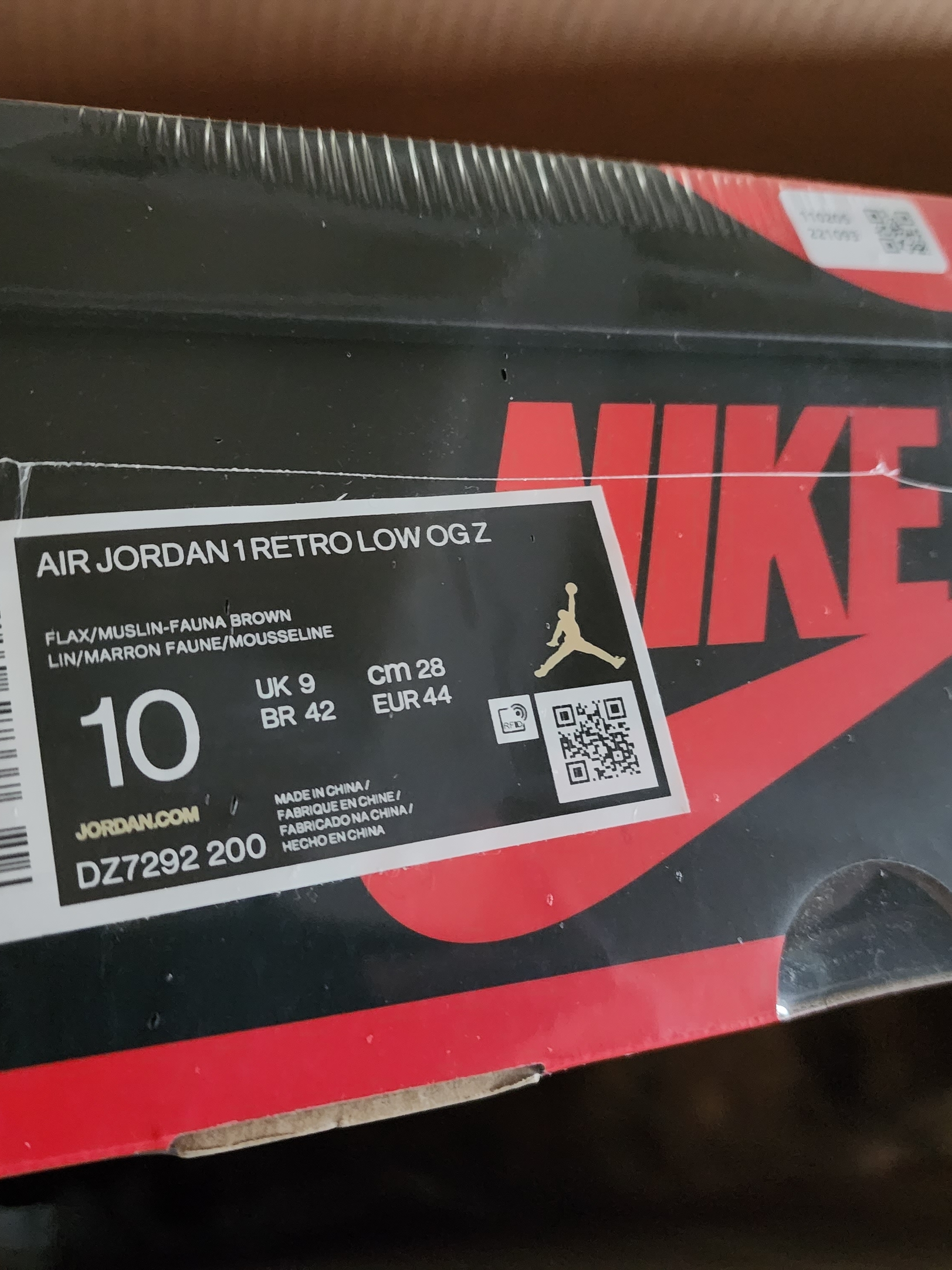 Jordan 1 x Zion Williamson Retro Low OG Flax and Oil Green 착용 스타일