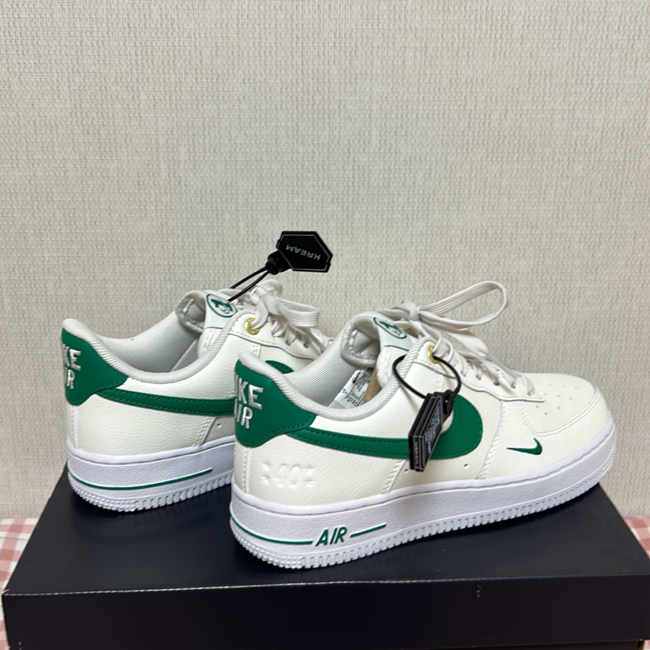 (W) Nike Air Force 1 '07 SE 40th Anniversary Join Forces Sail Malachite 착용 스타일