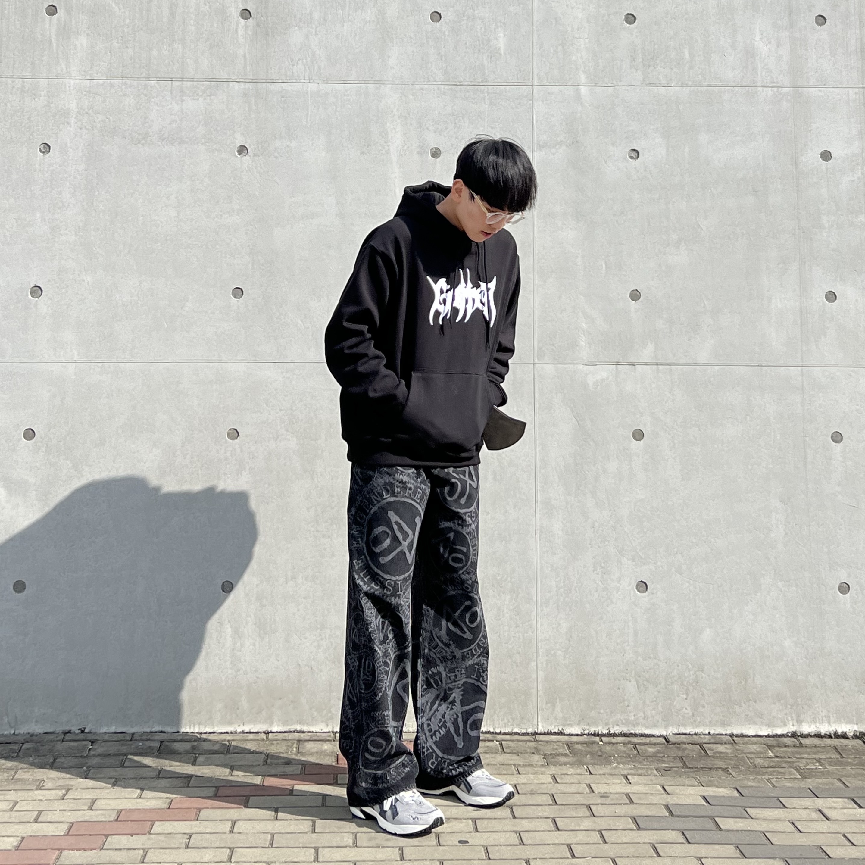 Asics Gel-1090 V2 Oyster Grey 착용 스타일 - 1