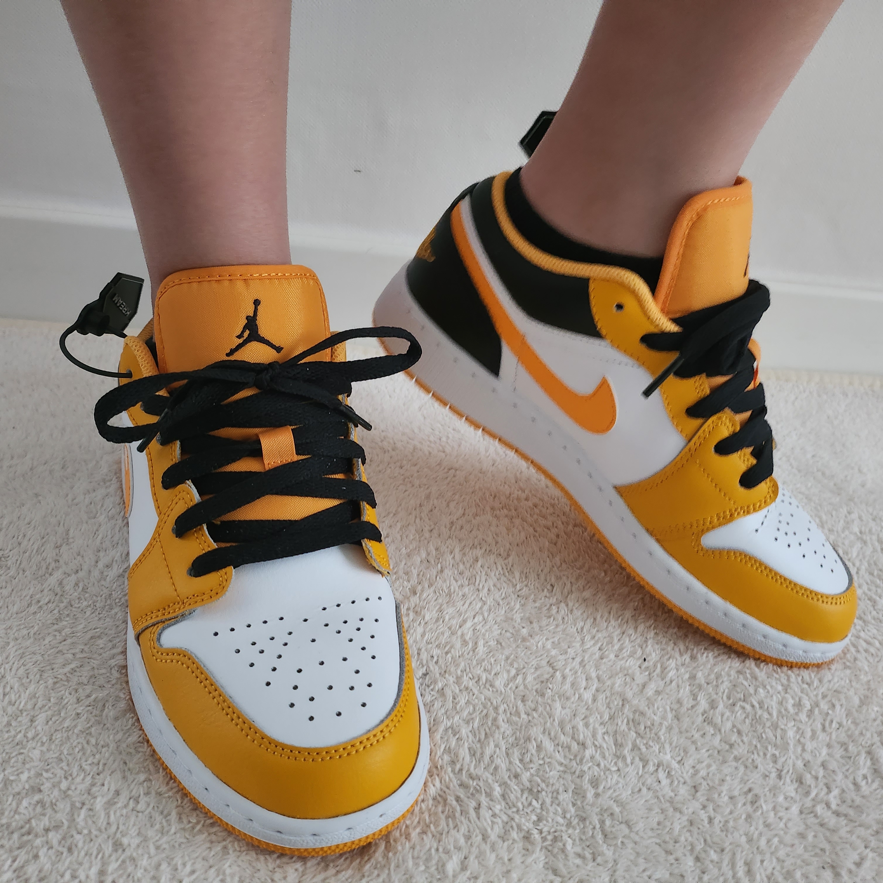 (GS) Jordan 1 Low Taxi 착용 스타일