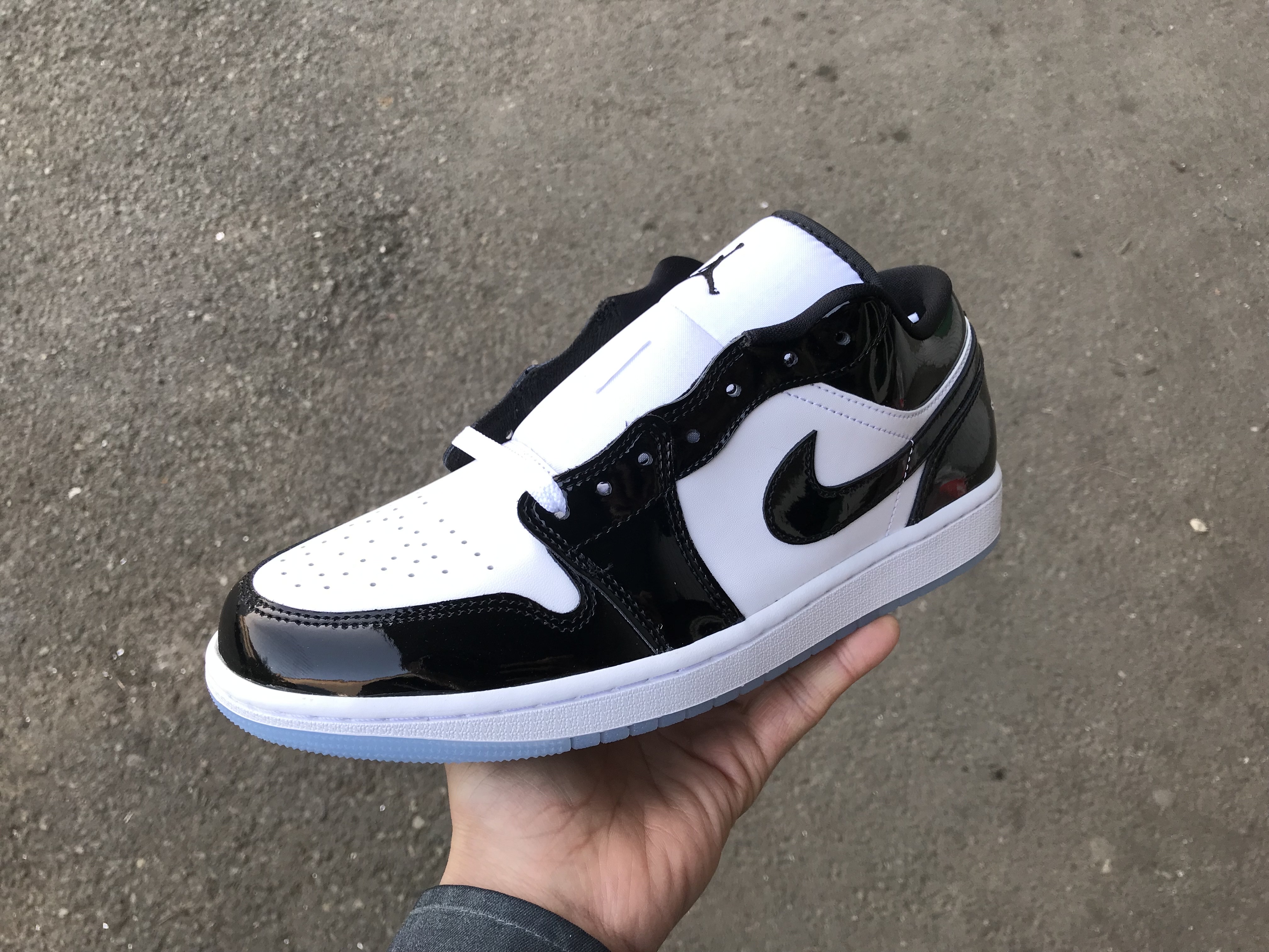 Jordan 1 Low SE Concord 착용 스타일 - 2