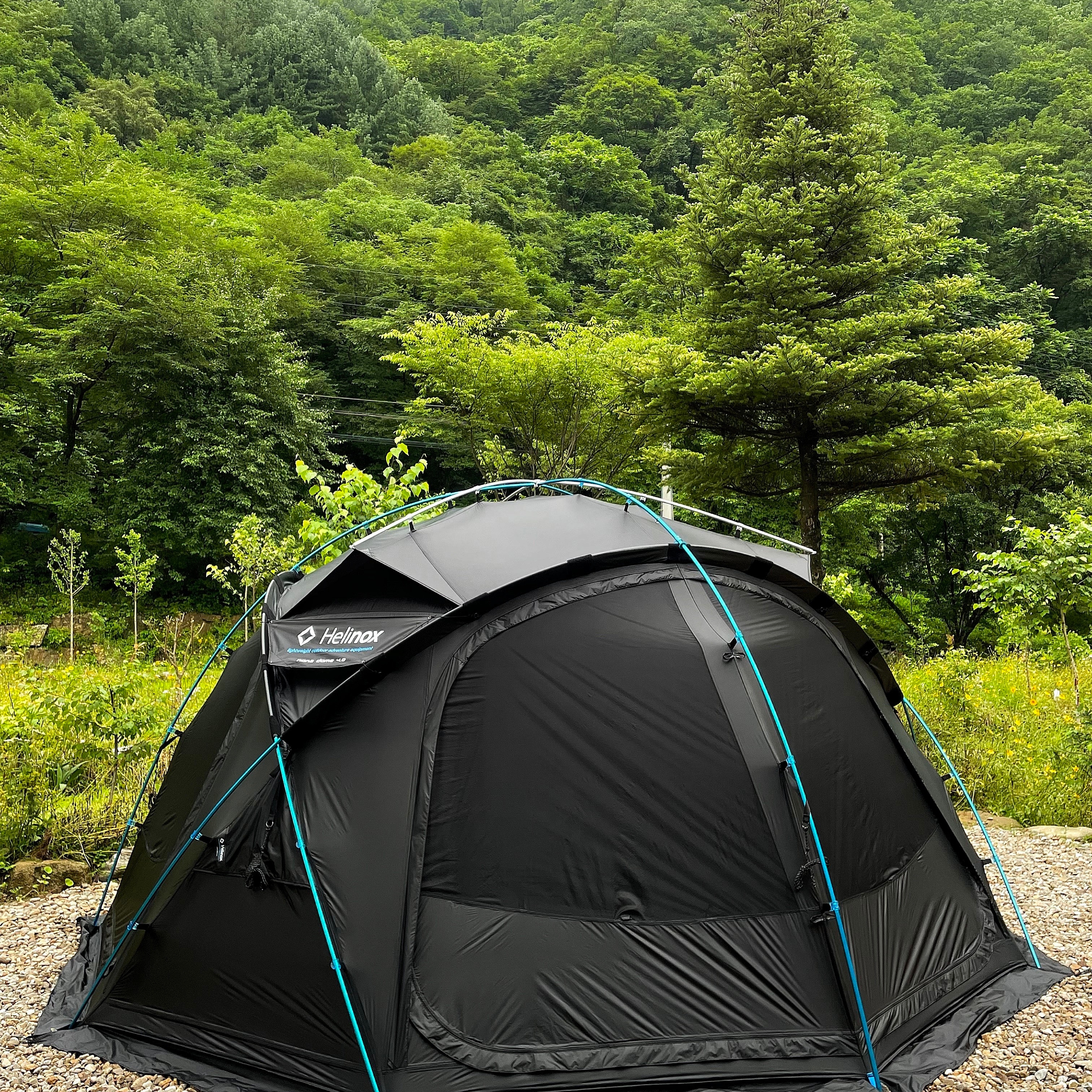 Helinox Nona Dome 4.0 Black 착용 스타일 - 1