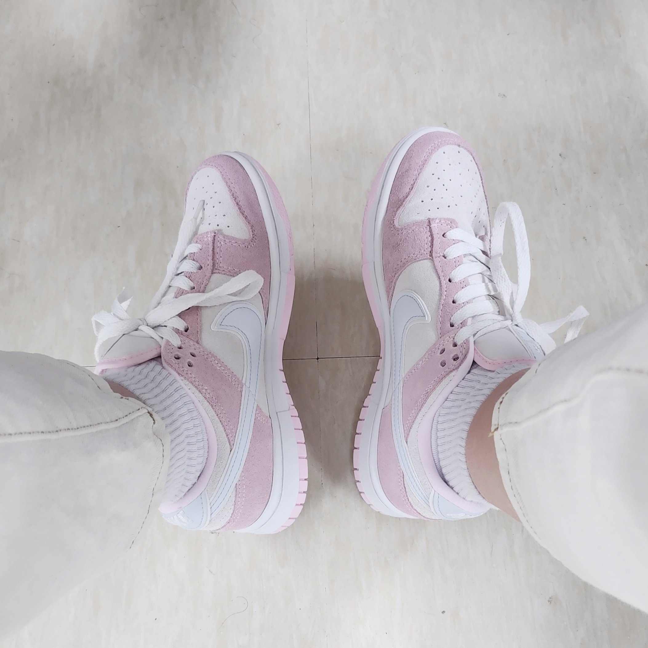(W) Nike Dunk Low LX Pink Foam 착용 스타일