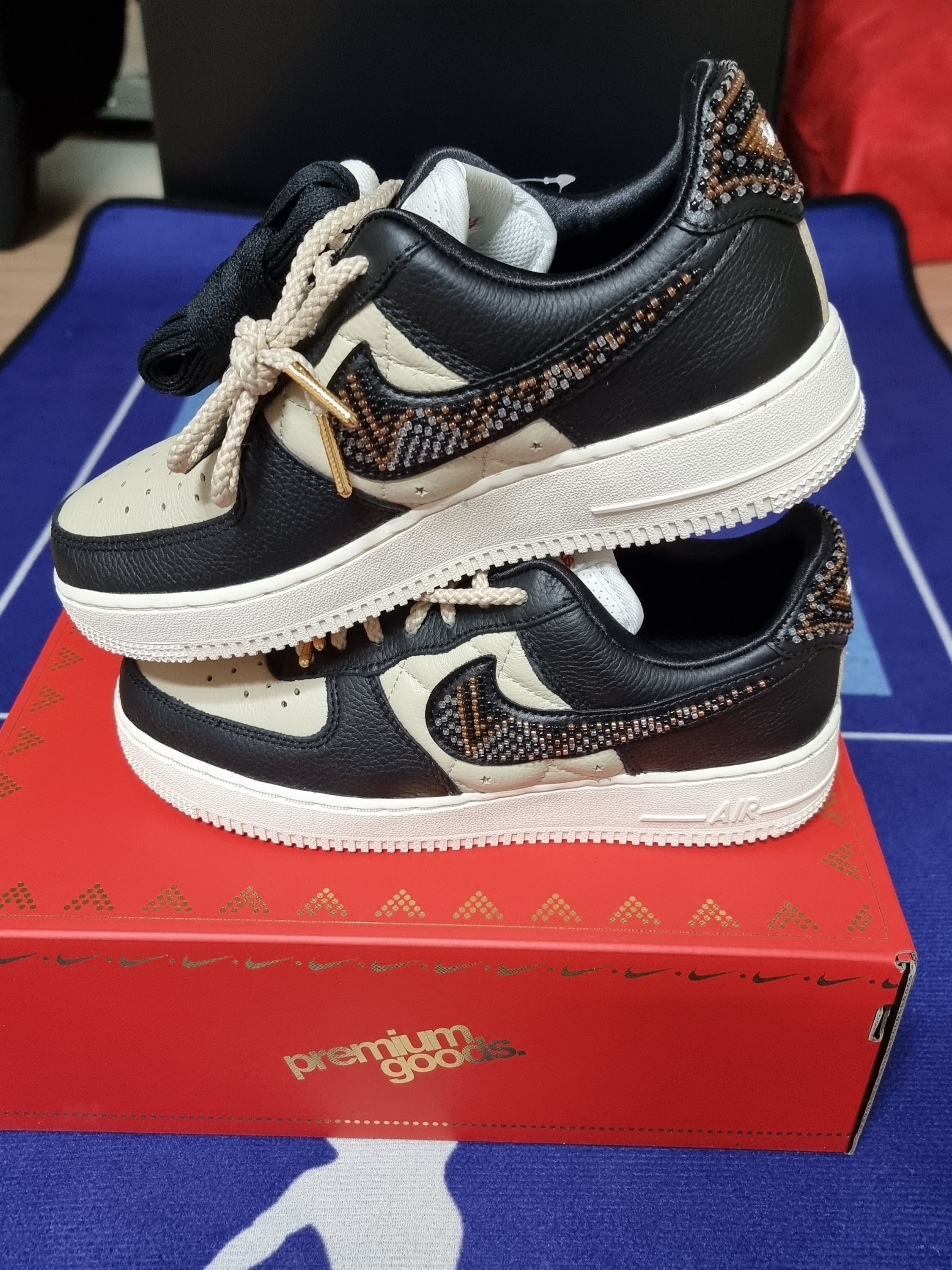 (W) Nike x Premium Goods Air Force 1 Low Black Sand 착용 스타일 - 2