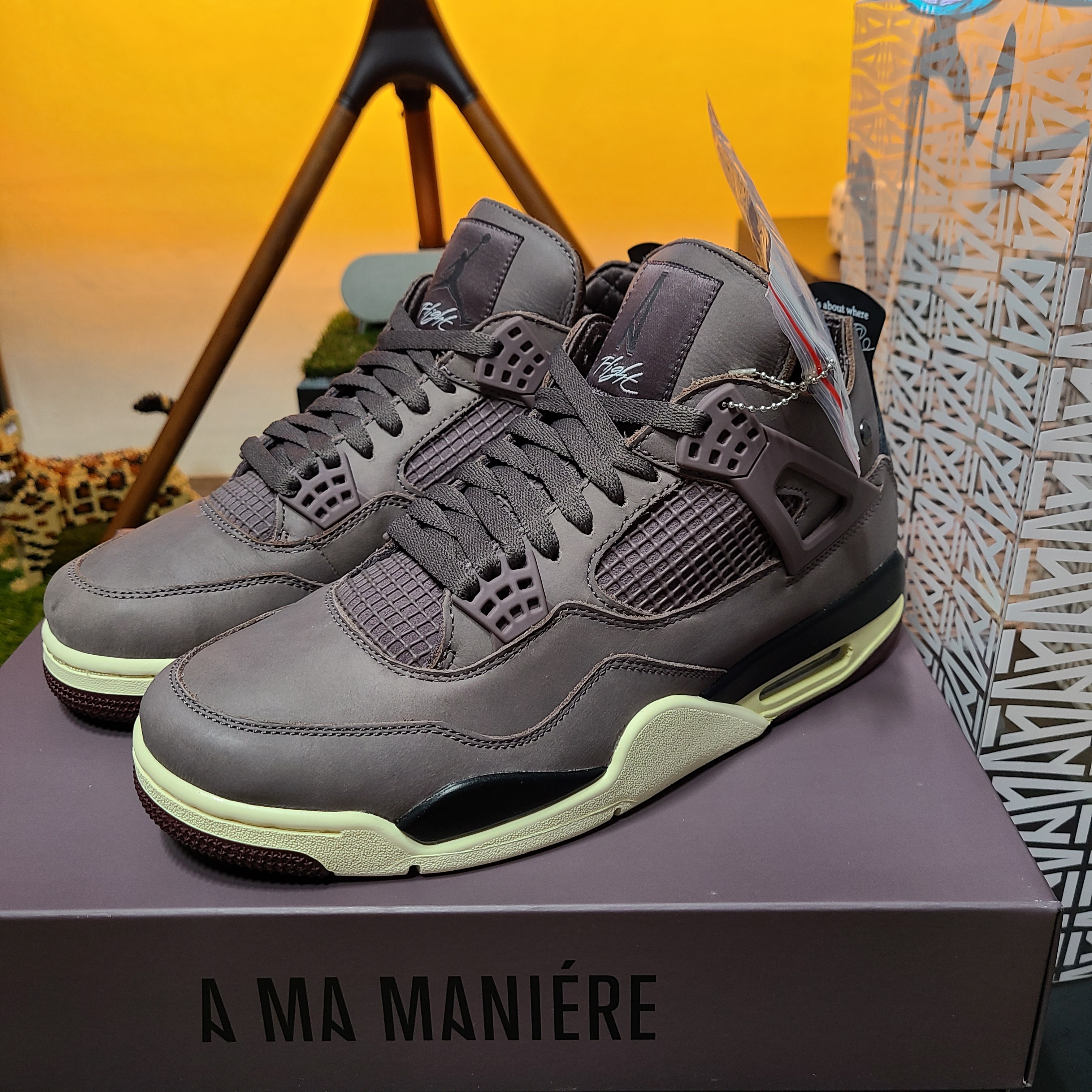 Jordan 4 x A Ma Maniere Retro Violet Ore 착용 스타일