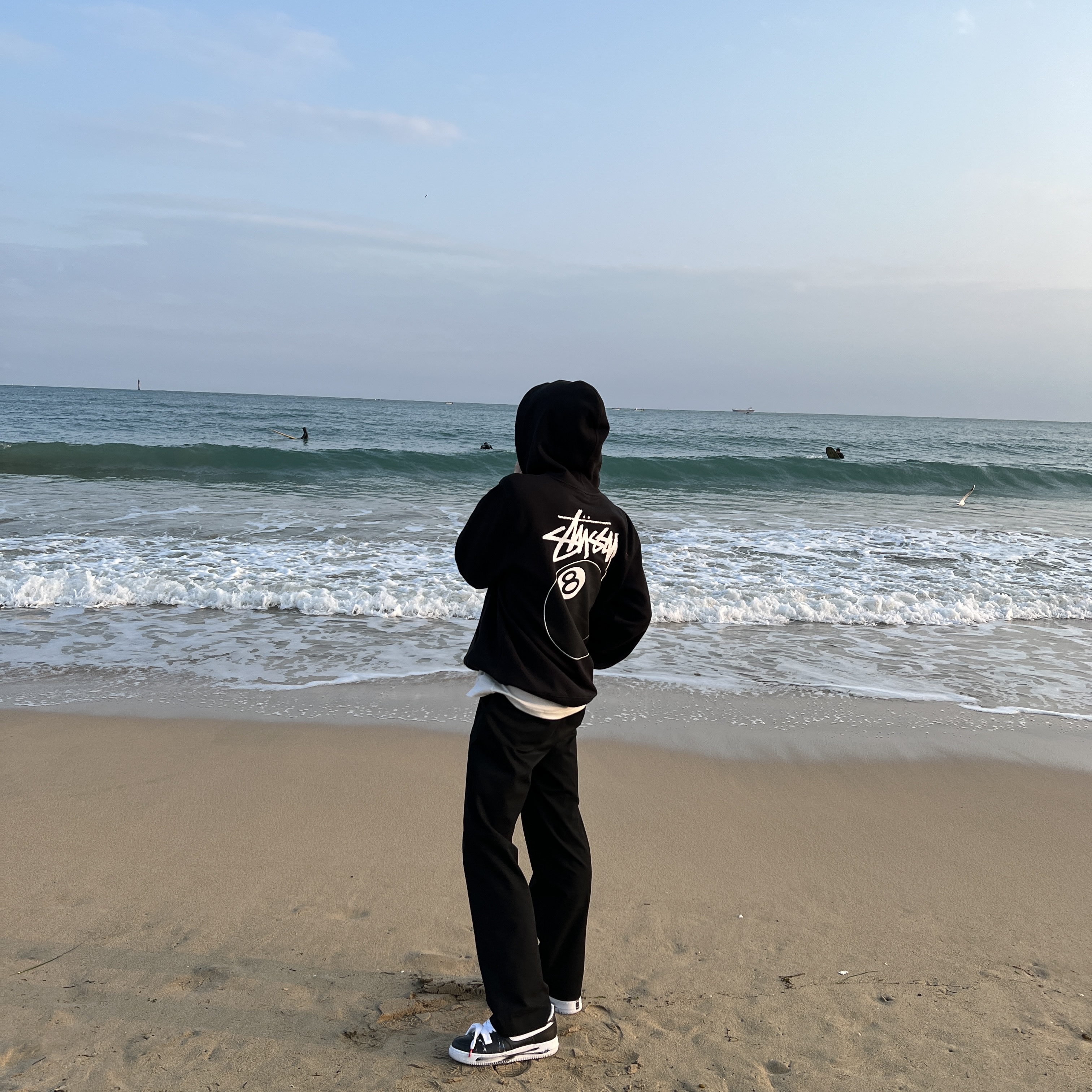Stussy 8 Ball Hoodie Black - 21FW, Nike x Peaceminusone Air Force 1 Low Para-Noise 착용 스타일