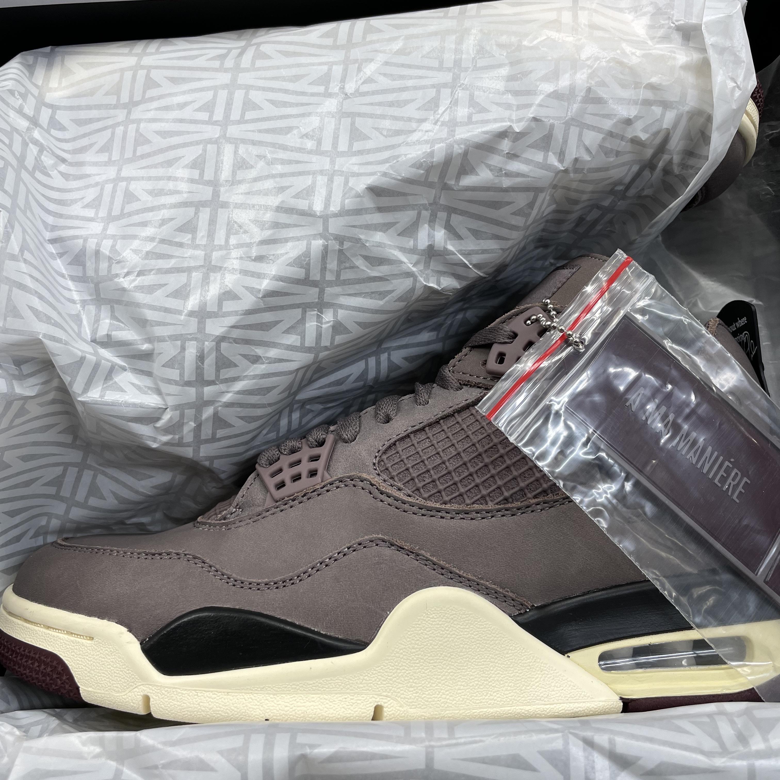 Jordan 4 x A Ma Maniere Retro Violet Ore 착용 스타일