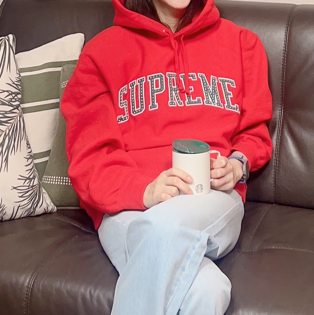 Supreme Stars Arc Hooded Sweatshirt Red - 22SS 착용 스타일 - 1