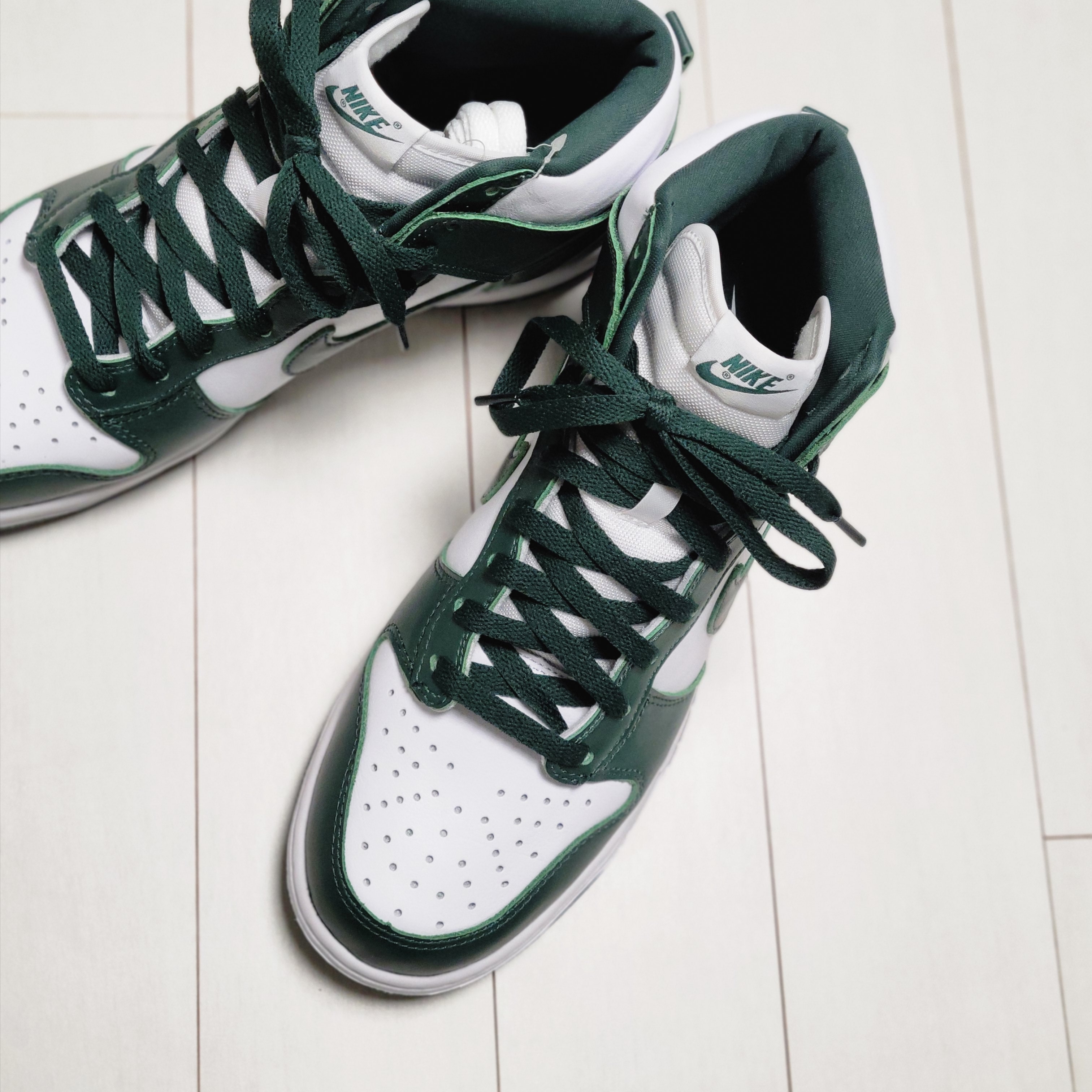Nike Dunk High SP Spartan Green 착용 스타일 - 2