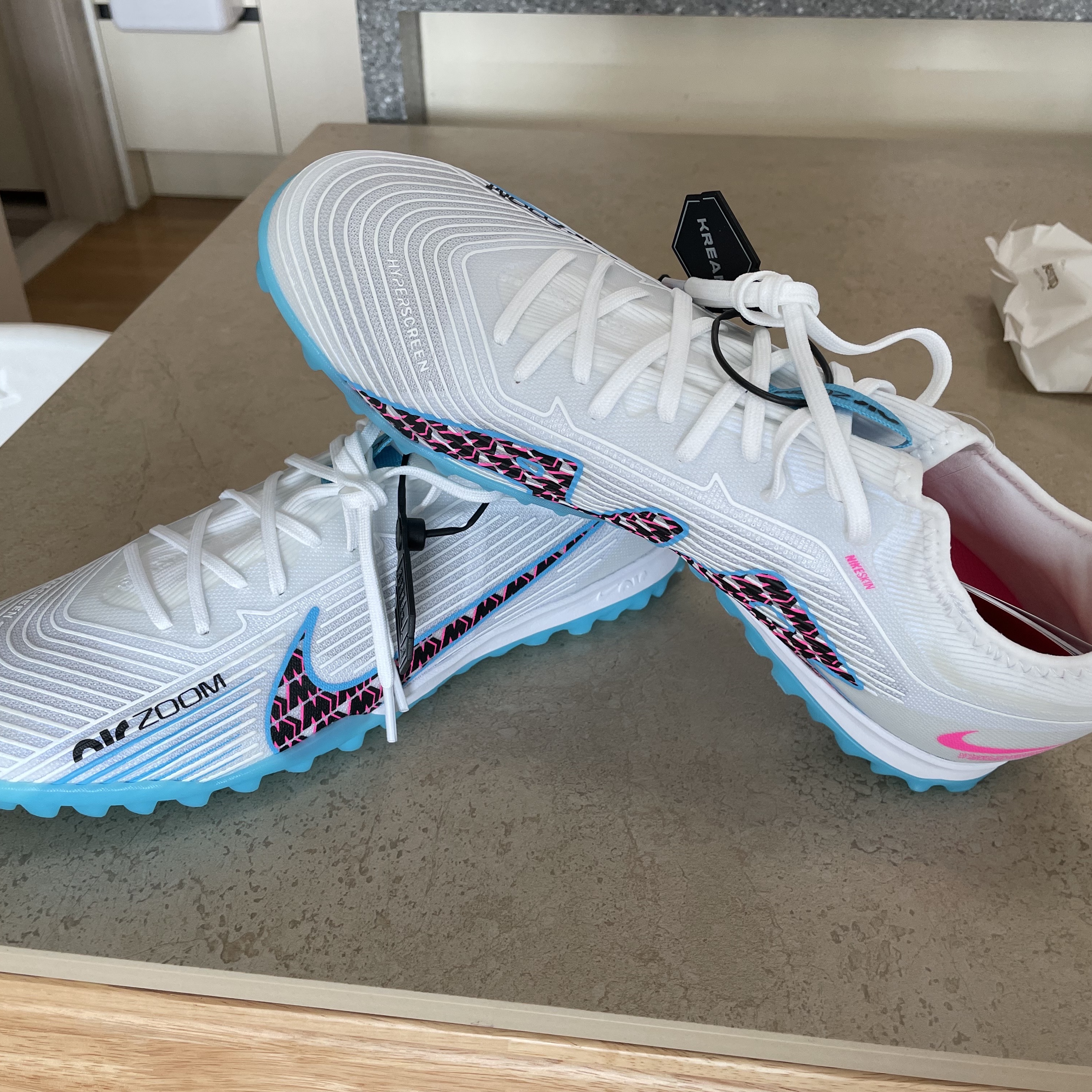 Nike Zoom Mercurial Vapor 15 Pro TF White Baltic Blue 착용 스타일