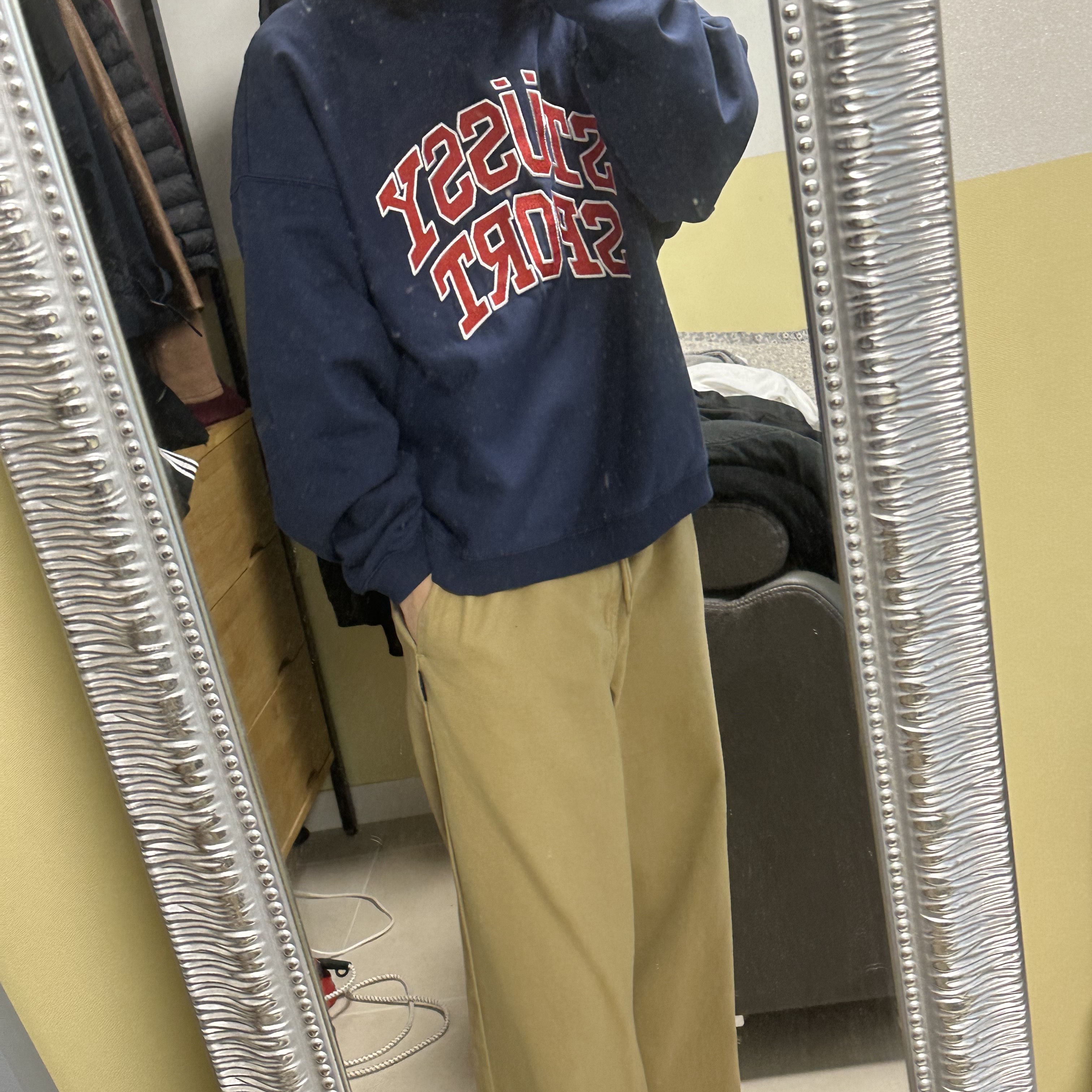 Stussy Relaxed Oversized Crew Navy 착용 스타일