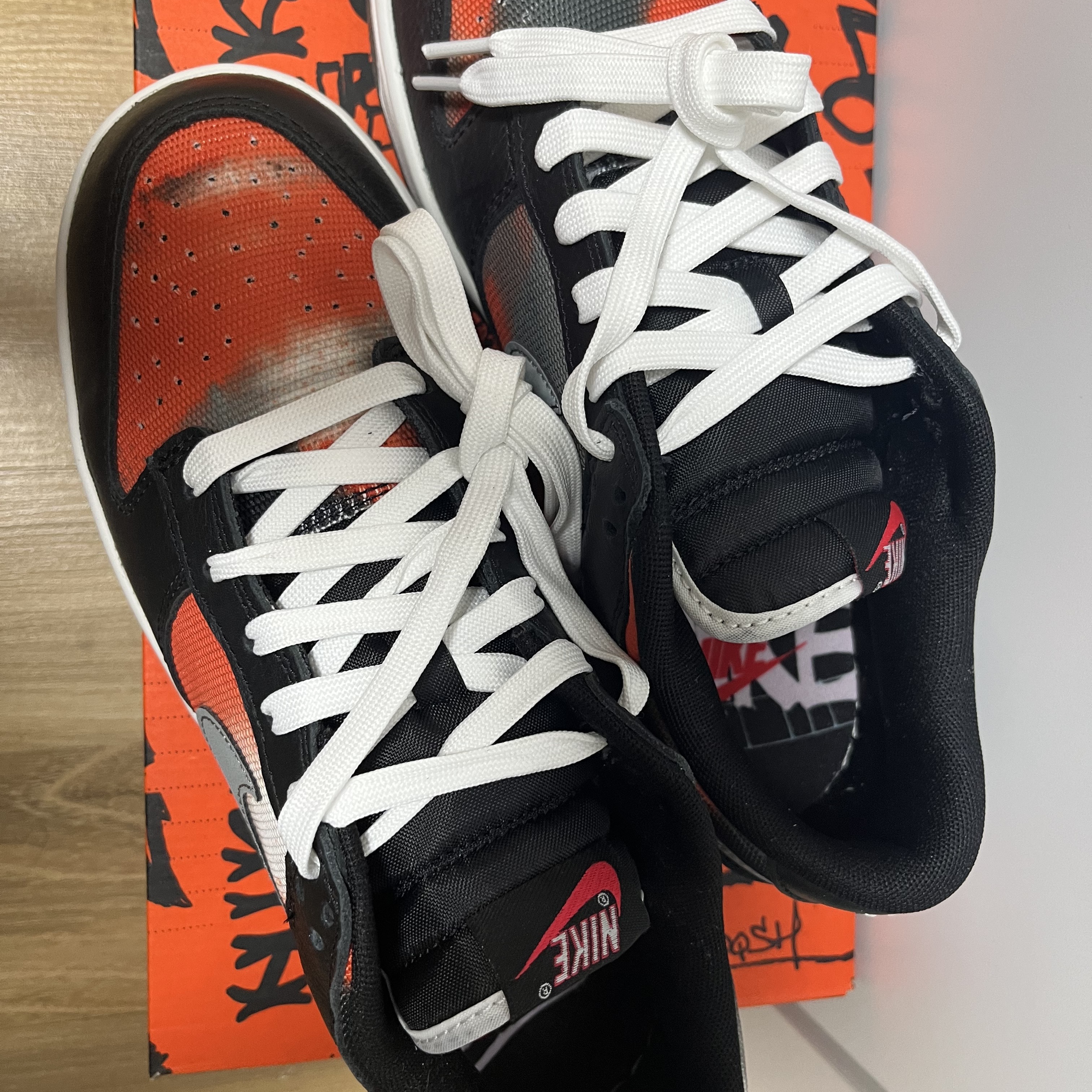 Nike Dunk Low Retro PRM Black and Tumbled Grey 착용 스타일 - 3