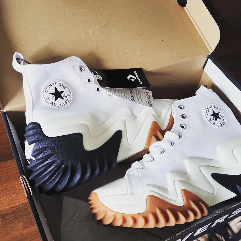 Converse Run Star Motion High White 착용 스타일 - 1