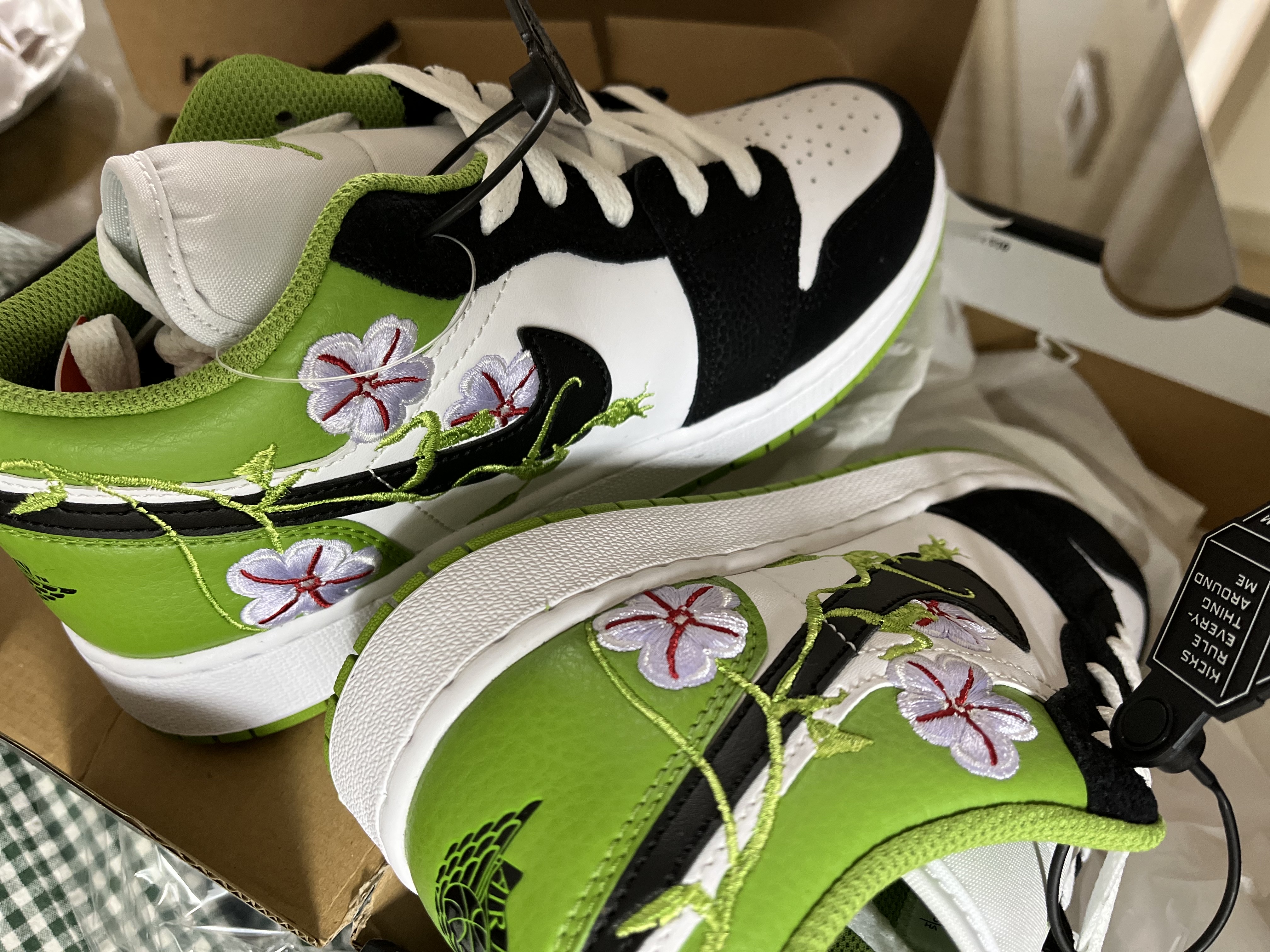 (GS) Jordan 1 Low SE Altitude Green 착용 스타일 - 1