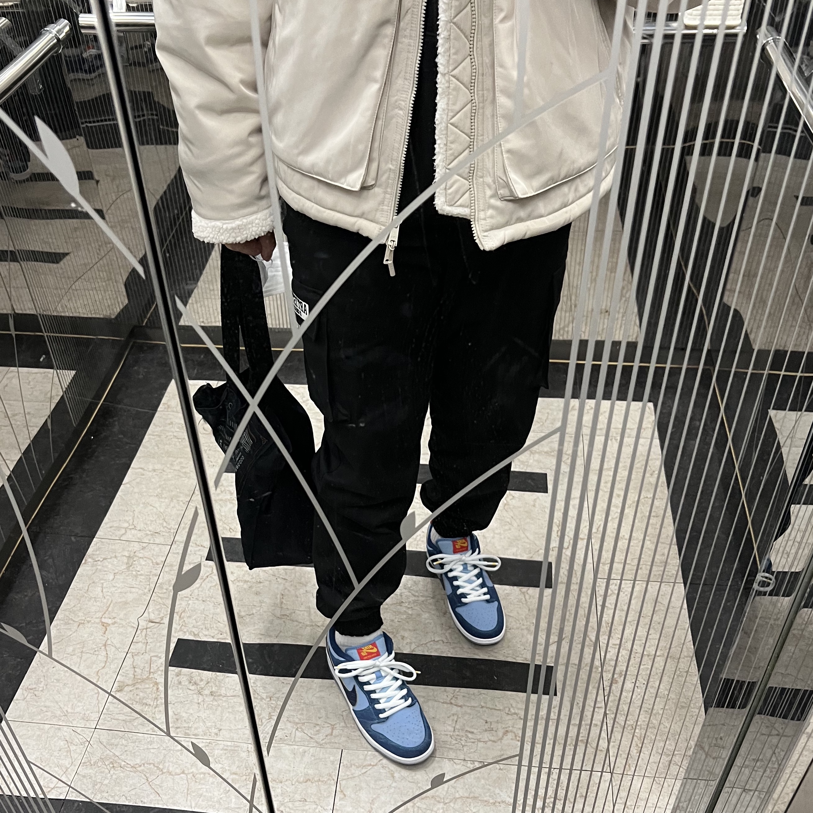 Nike x Why So Sad? SB Dunk Low Pro Coastal Blue 착용 스타일