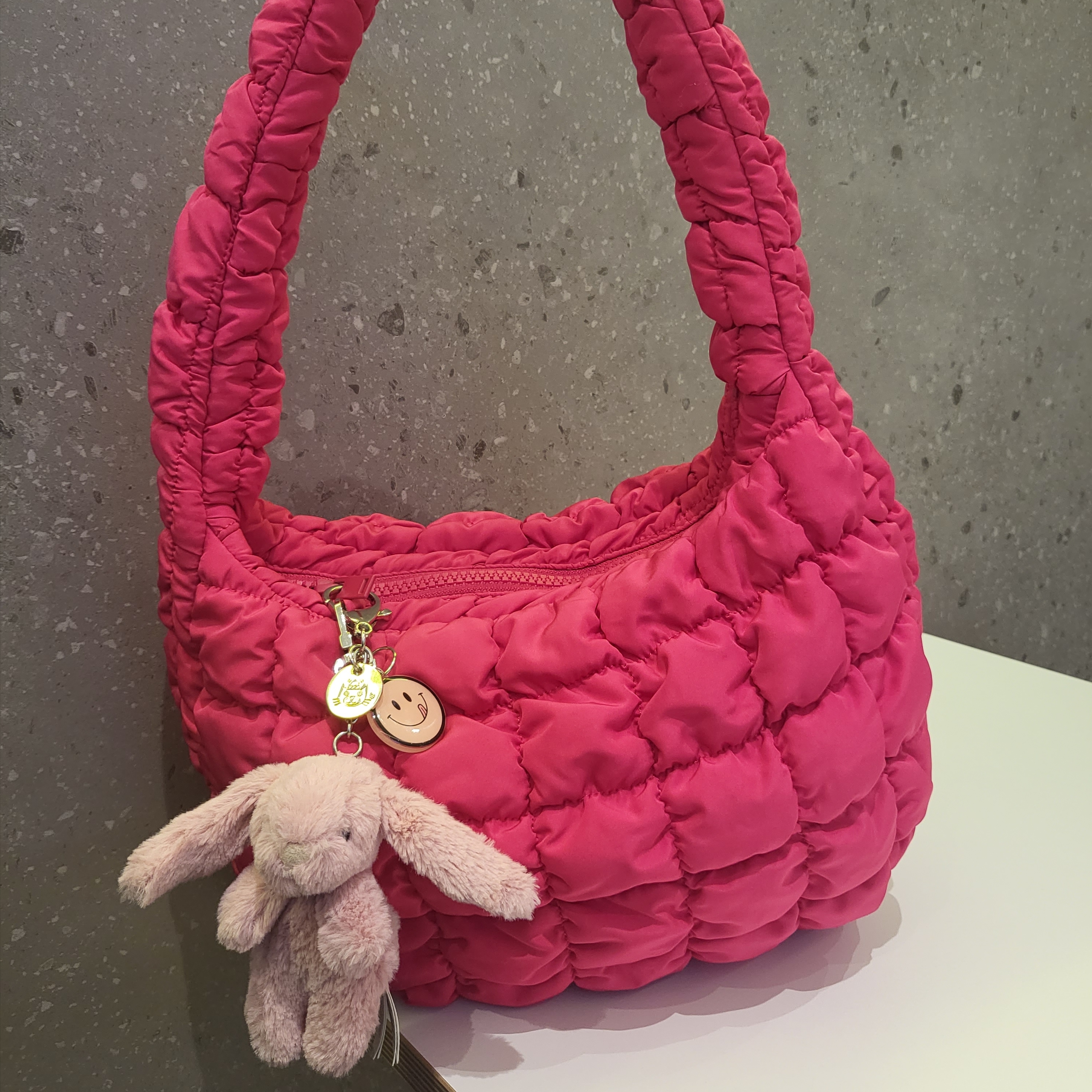 COS Quilted Mini Bag Pink 착용 스타일