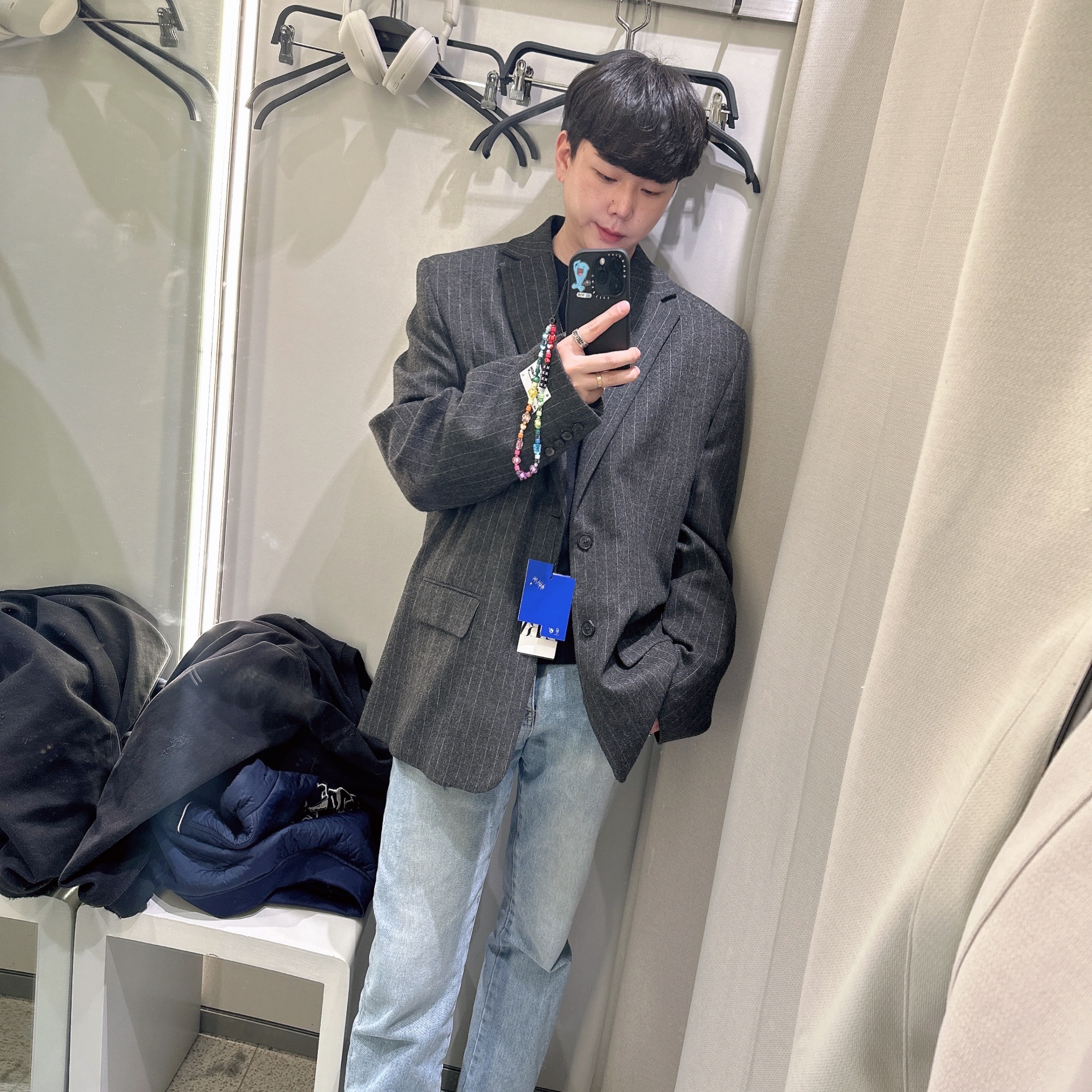 Zara x Ader Error Striped Oversize Blazer Grey, Nike x Cav Empt Vest Navy 착용 스타일 - 2