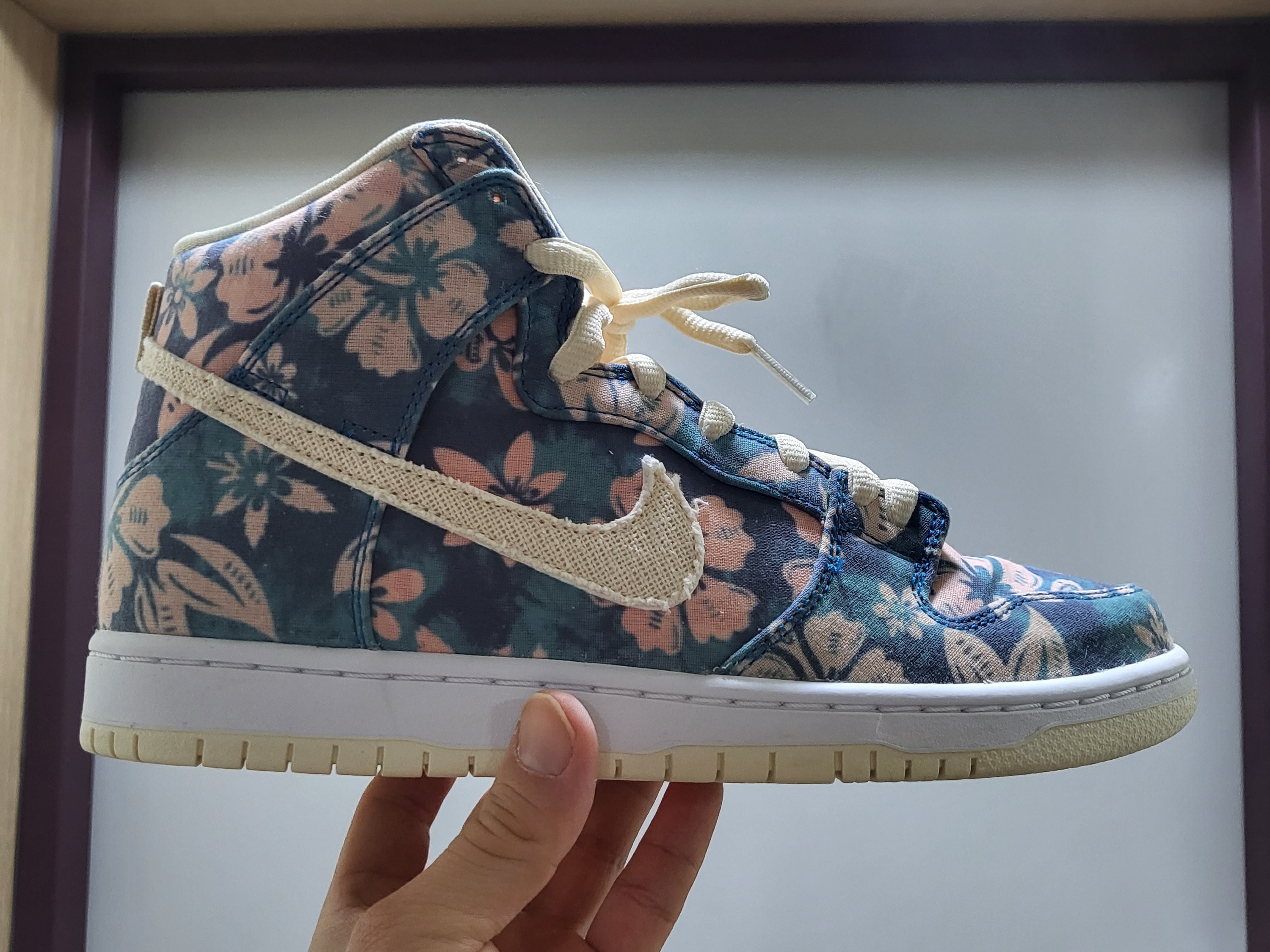 Nike SB Dunk High Pro Hawaii 착용 스타일