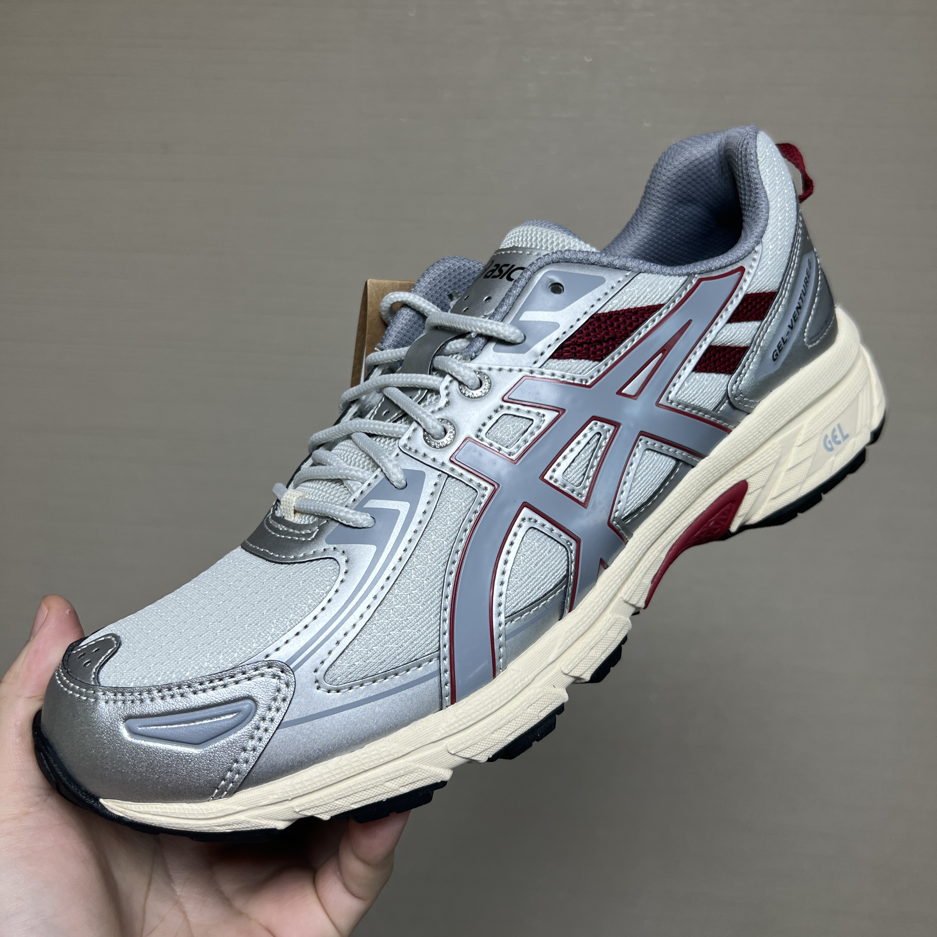 (W) Asics Gel-Venture 6 Glacier Grey Sheet Rock 착용 스타일