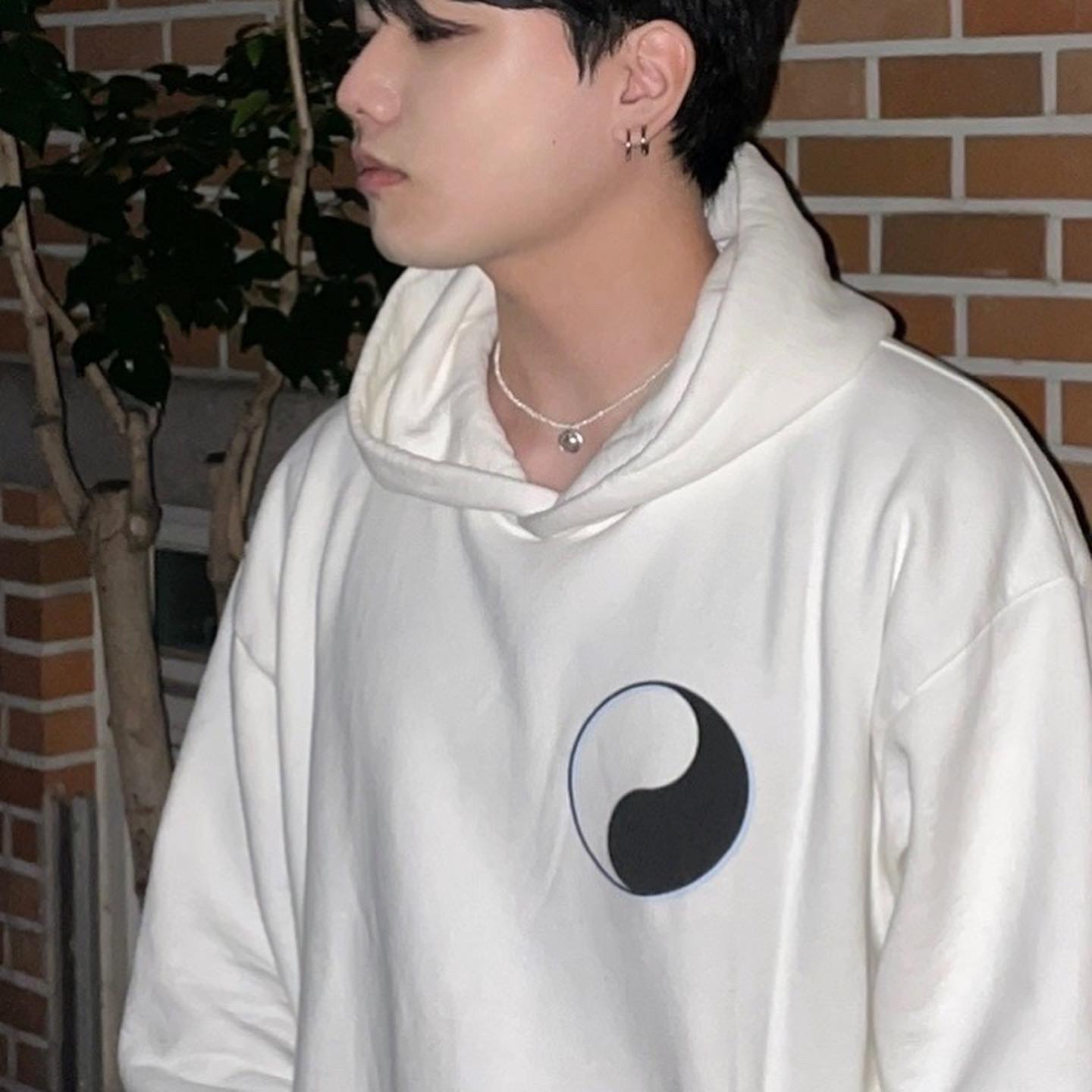 Stussy x Our Legacy Yin Yang Hood White 착용 스타일