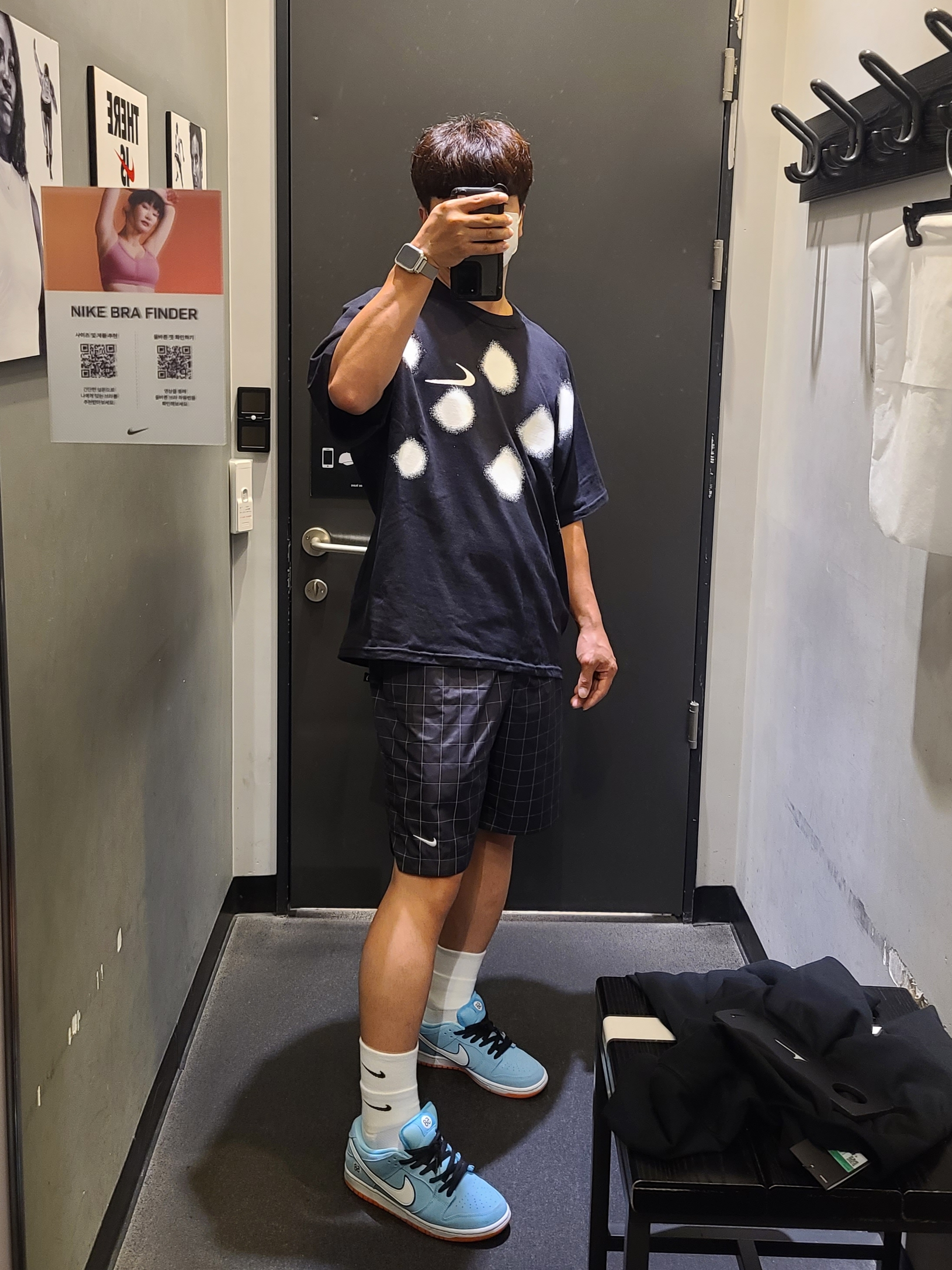 Nike x Off-White NRG Short Sleeve T-Shirt Black, Nike SB Dunk Low Pro Blue Chill 착용 스타일