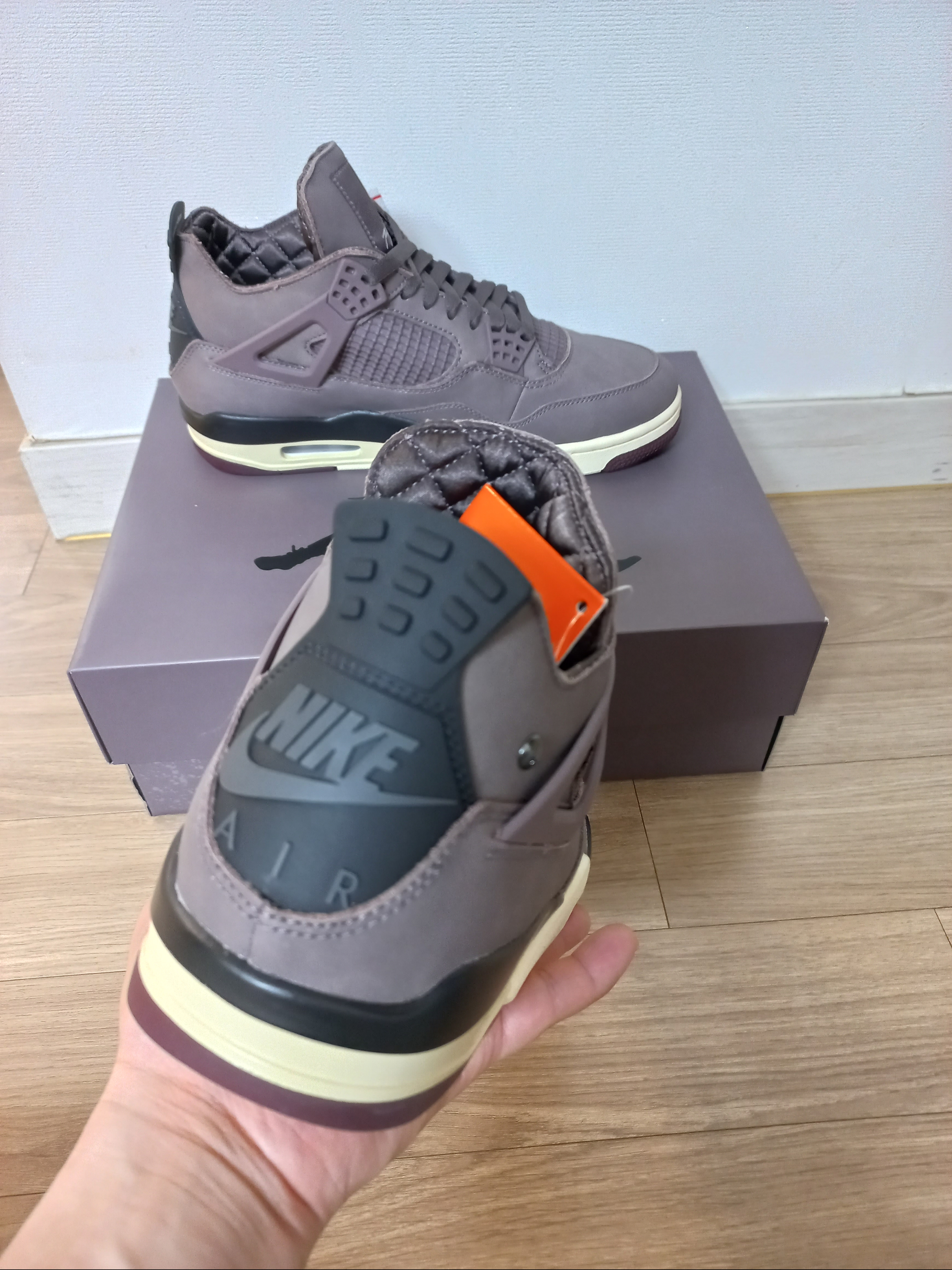 Jordan 4 x A Ma Maniere Retro Violet Ore 착용 스타일 - 2