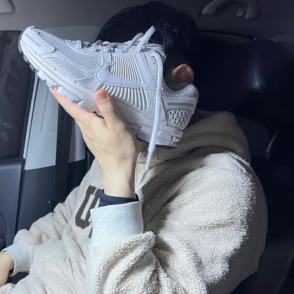 Nike Zoom Vomero 5 SP Vast Grey 2023 착용 스타일
