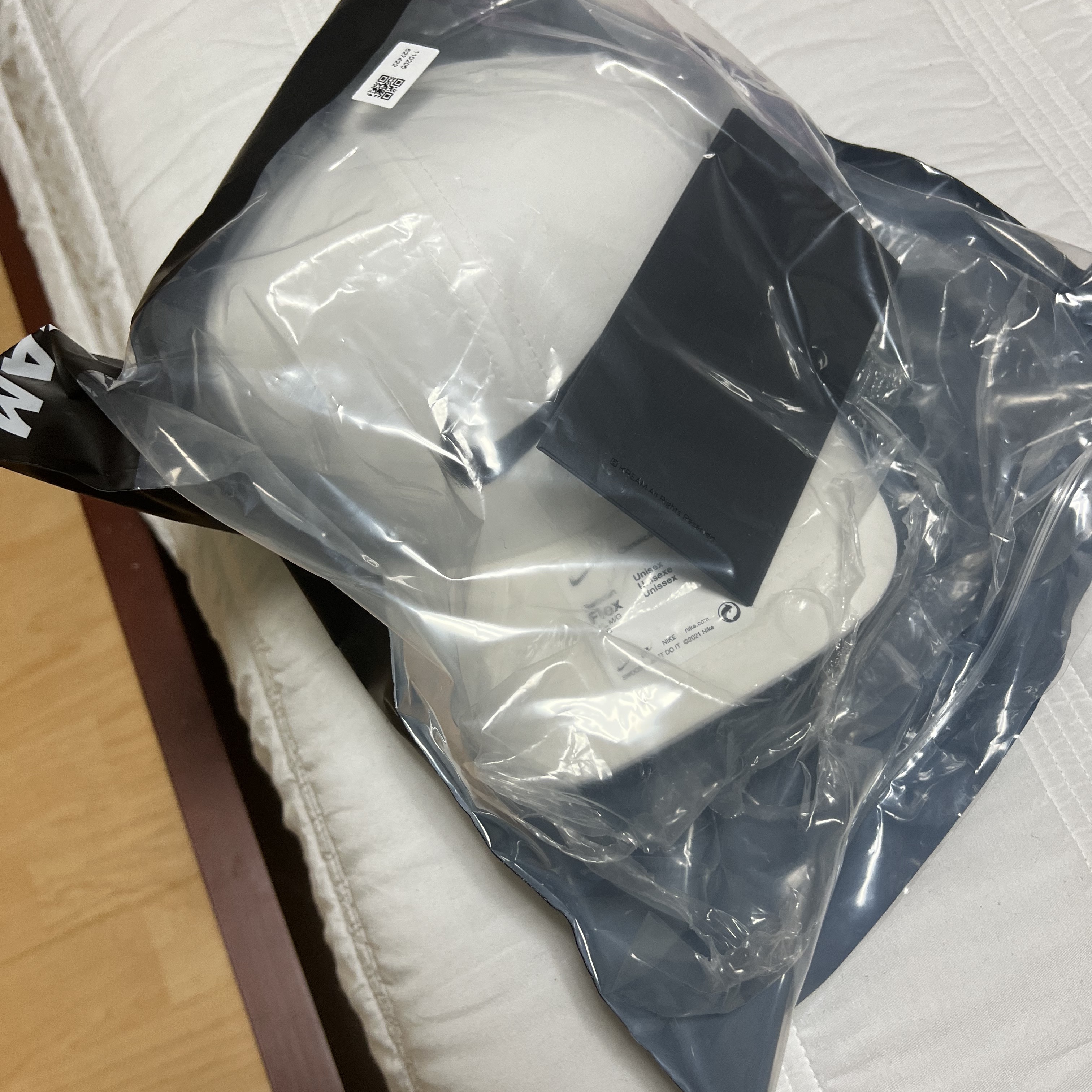 Malbon Golf x Nike Dri-Fit ADV Classic 99 Cap White 착용 스타일
