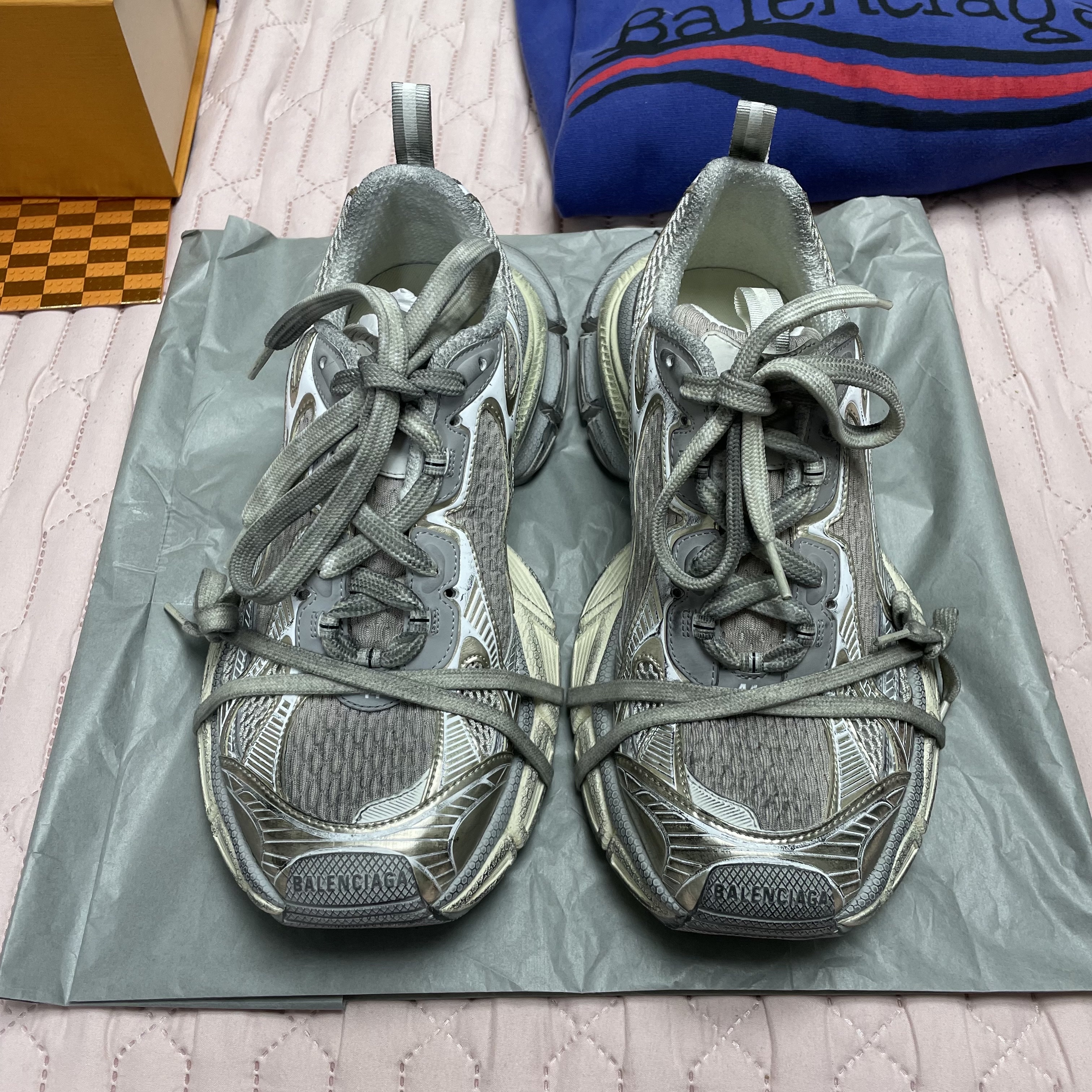Balenciaga 3XL Sneakers Light Beige, Balenciaga 3XL Sneakers Black White 착용 스타일 - 5