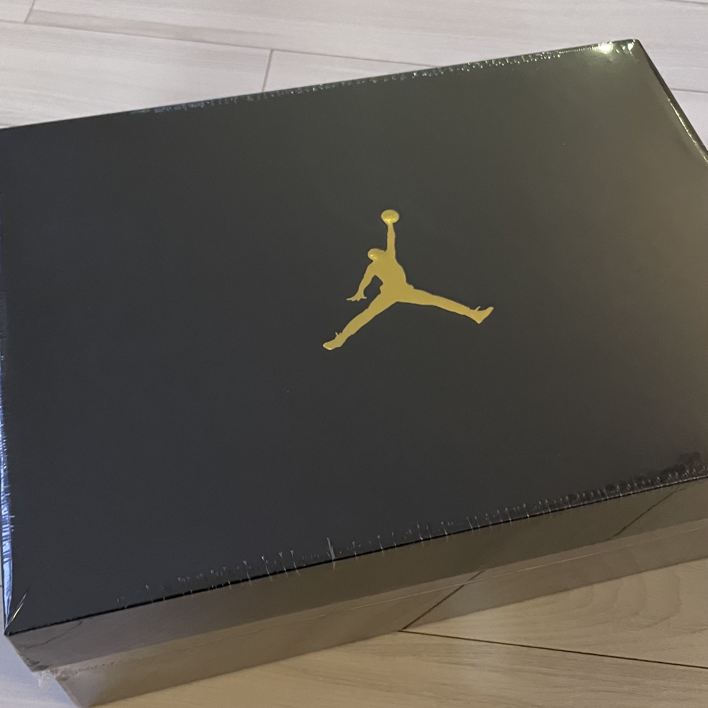 Jordan 1 Mid Light Smoke Grey 착용 스타일 - 1