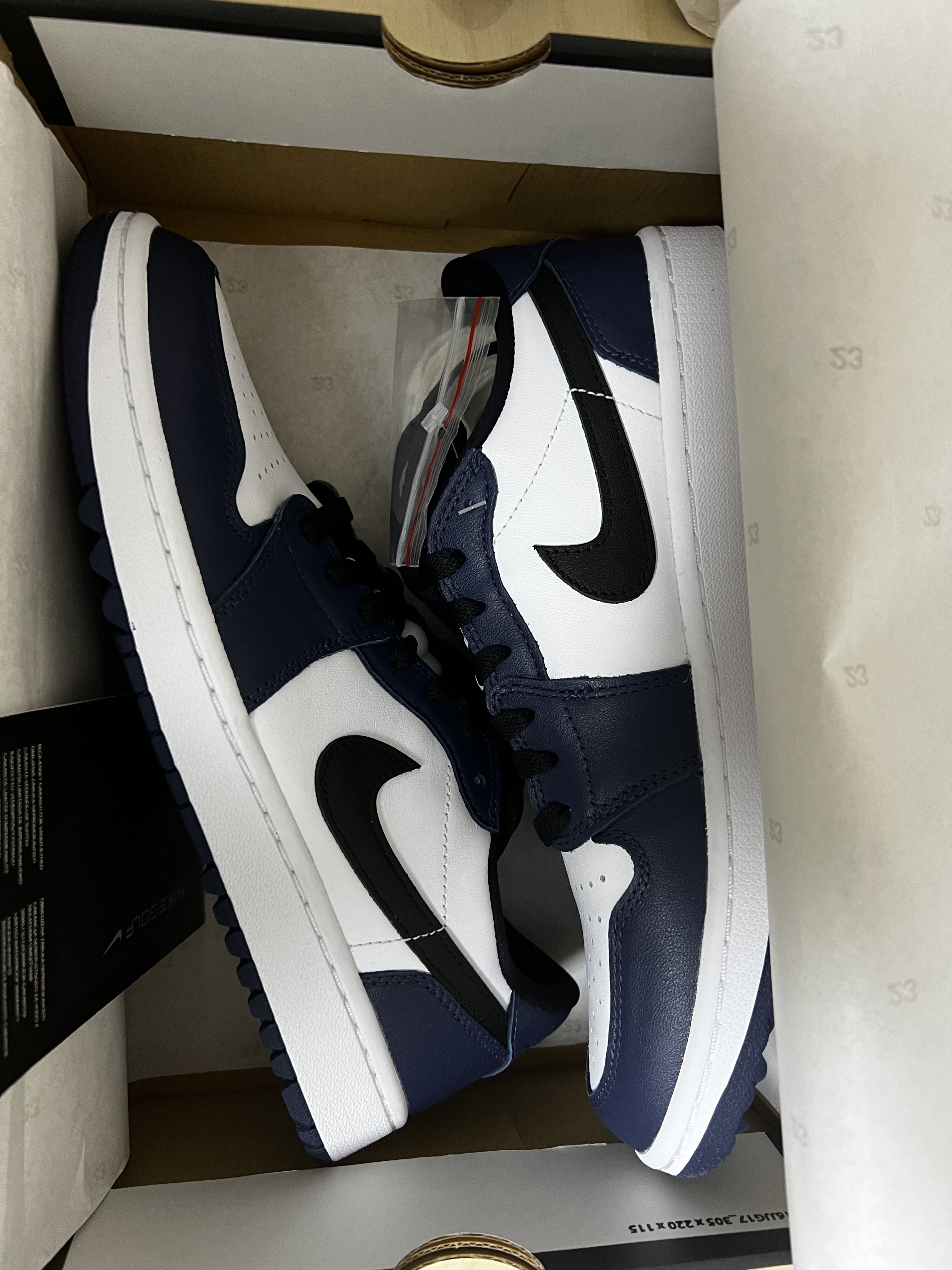 Jordan 1 Low Golf Midnight Navy 착용 스타일