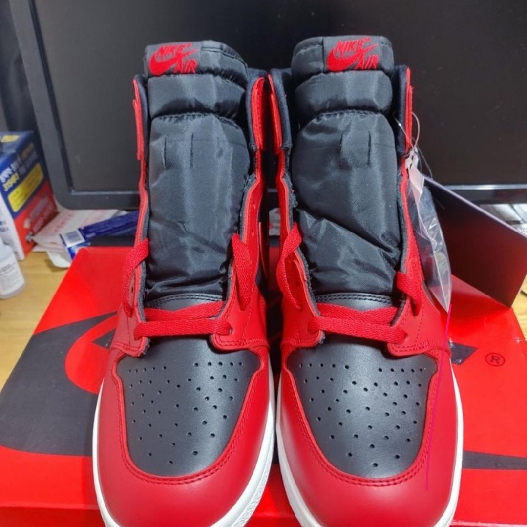 Jordan 1 High 85 Varsity Red 착용 스타일 - 2