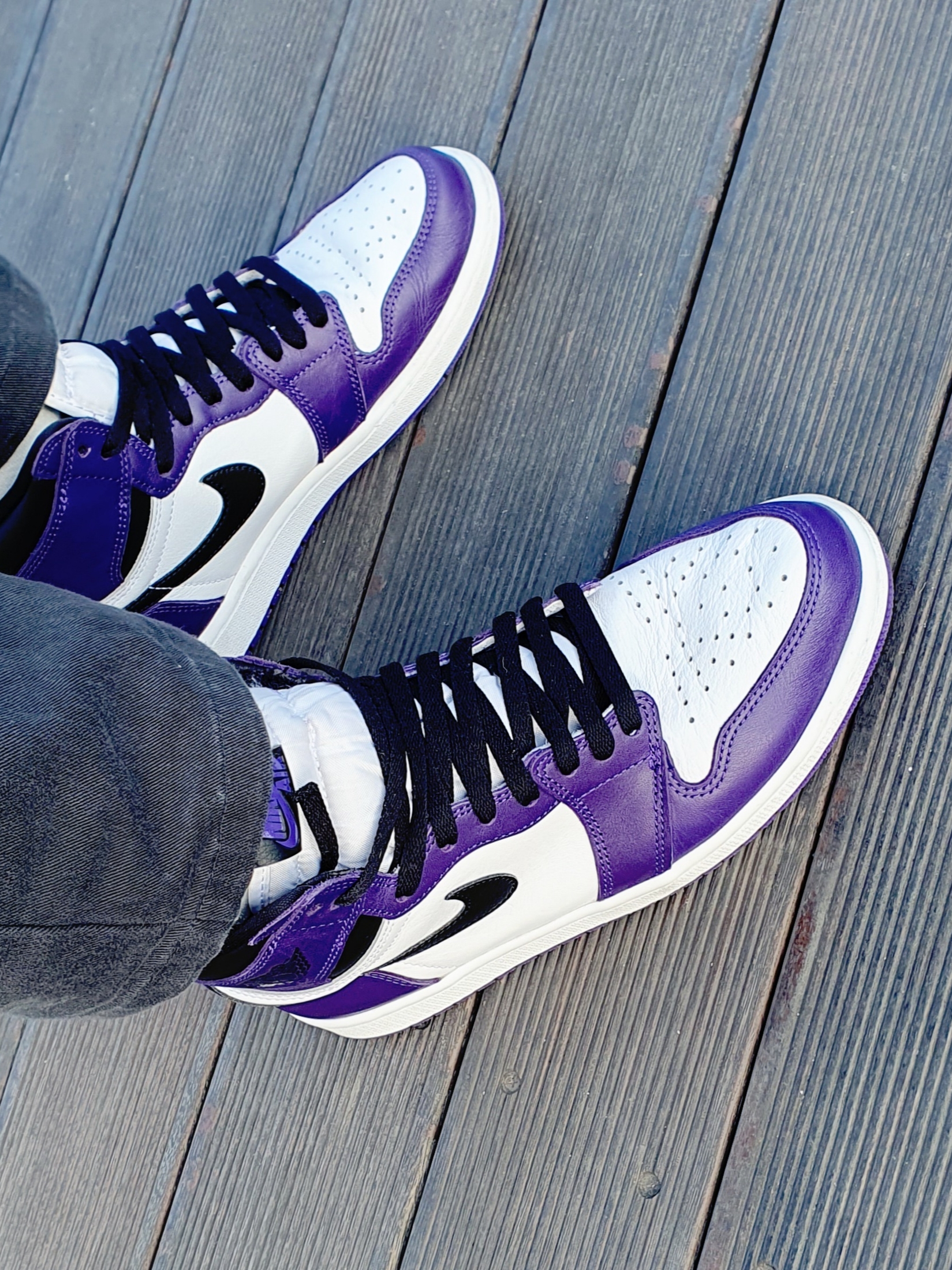 Jordan 1 Retro High OG Court Purple 2020 착용 스타일 - 4