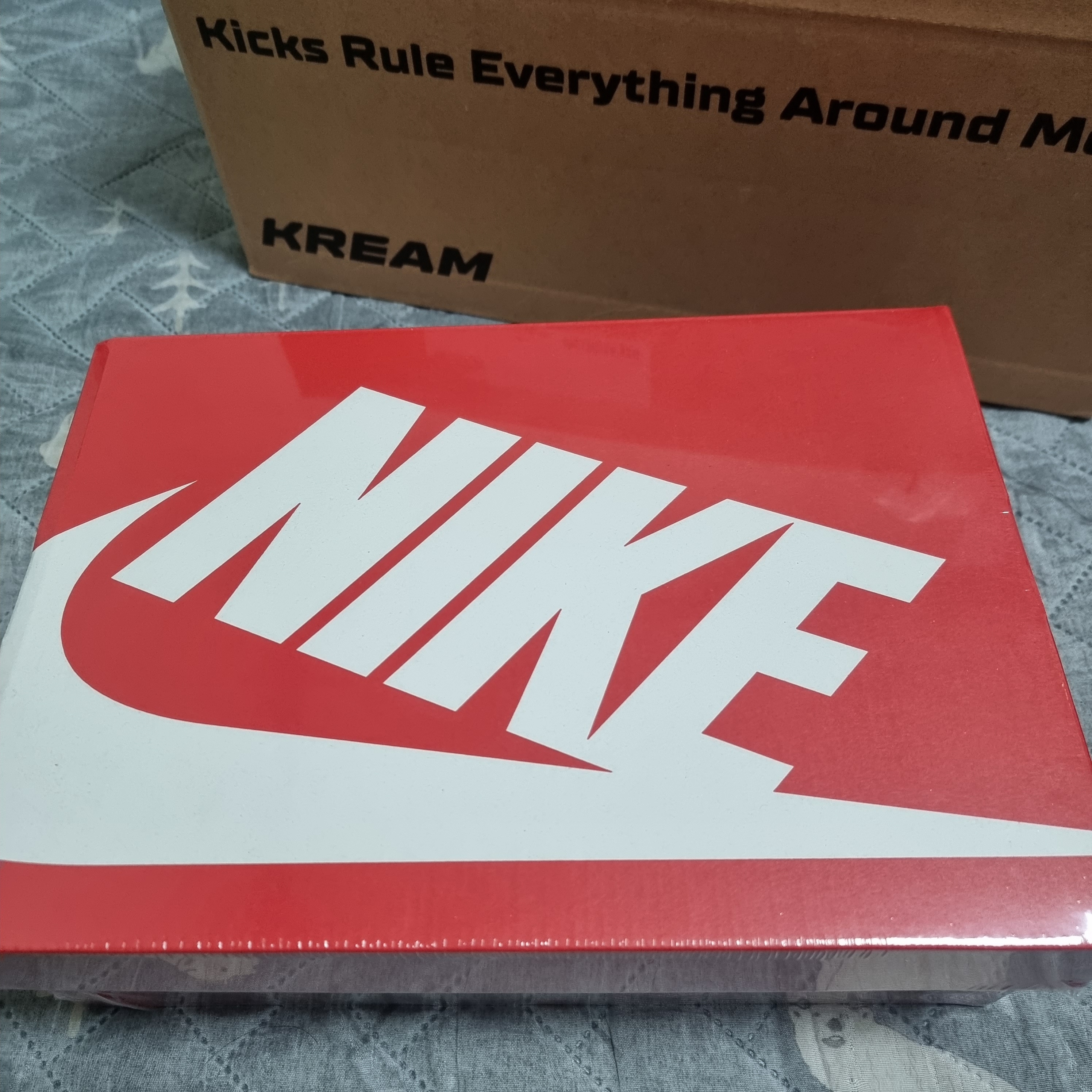 (GS) Nike Dunk Low Black 착용 스타일 - 1
