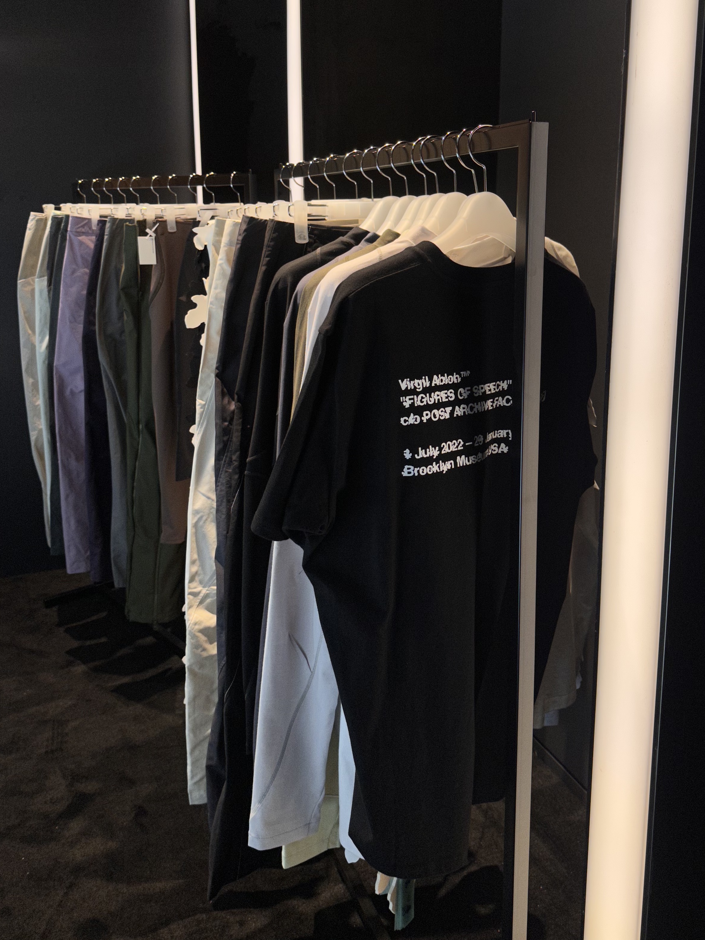 Off-White x Post Archive Faction Figures of Speech T-Shirt Right Black 착용 스타일 - 1