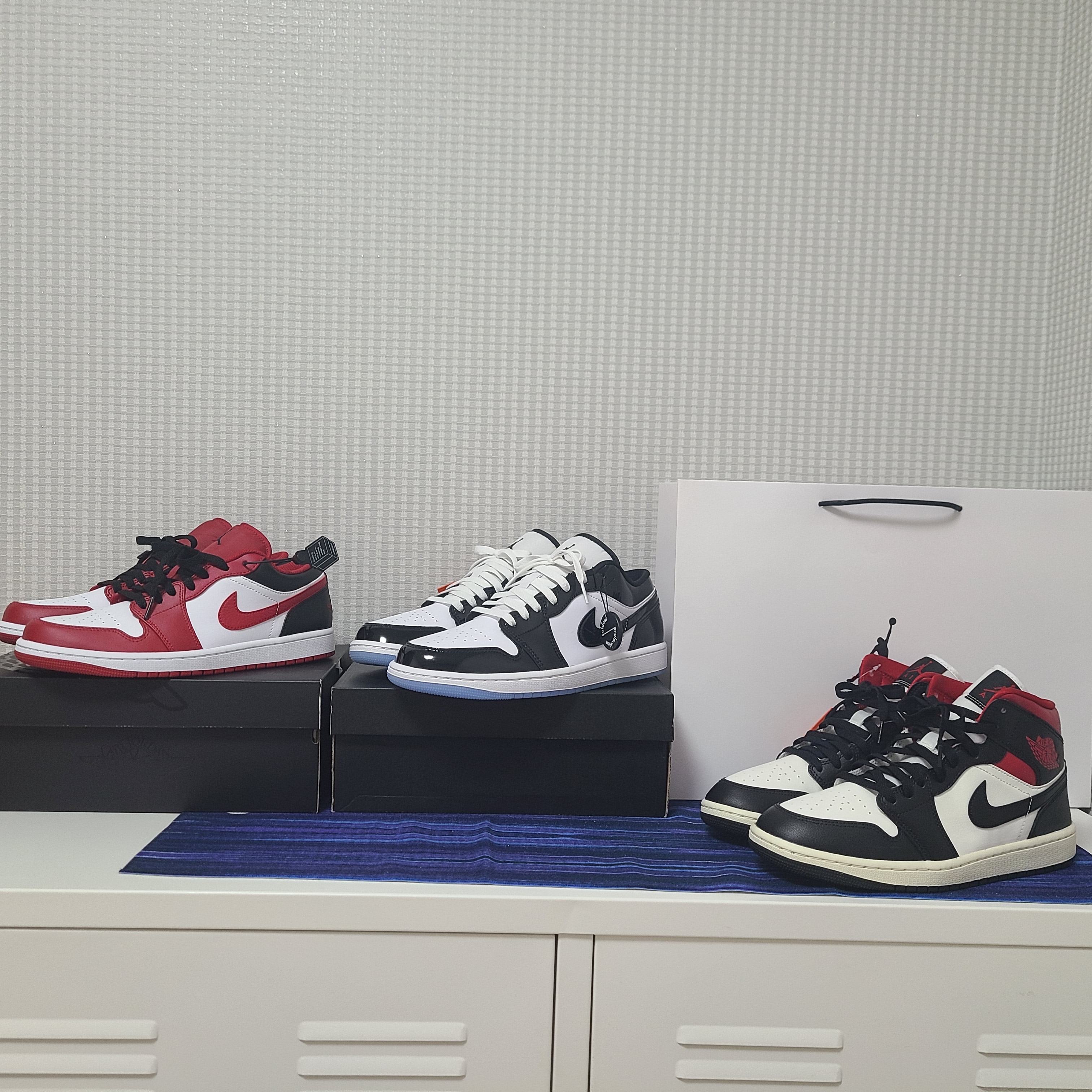 Jordan 1 Low SE Concord, Jordan 1 Low White Gym Red Black 착용 스타일