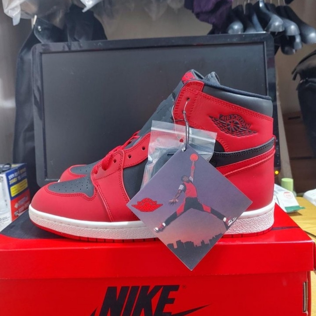 Jordan 1 High 85 Varsity Red 착용 스타일 - 1