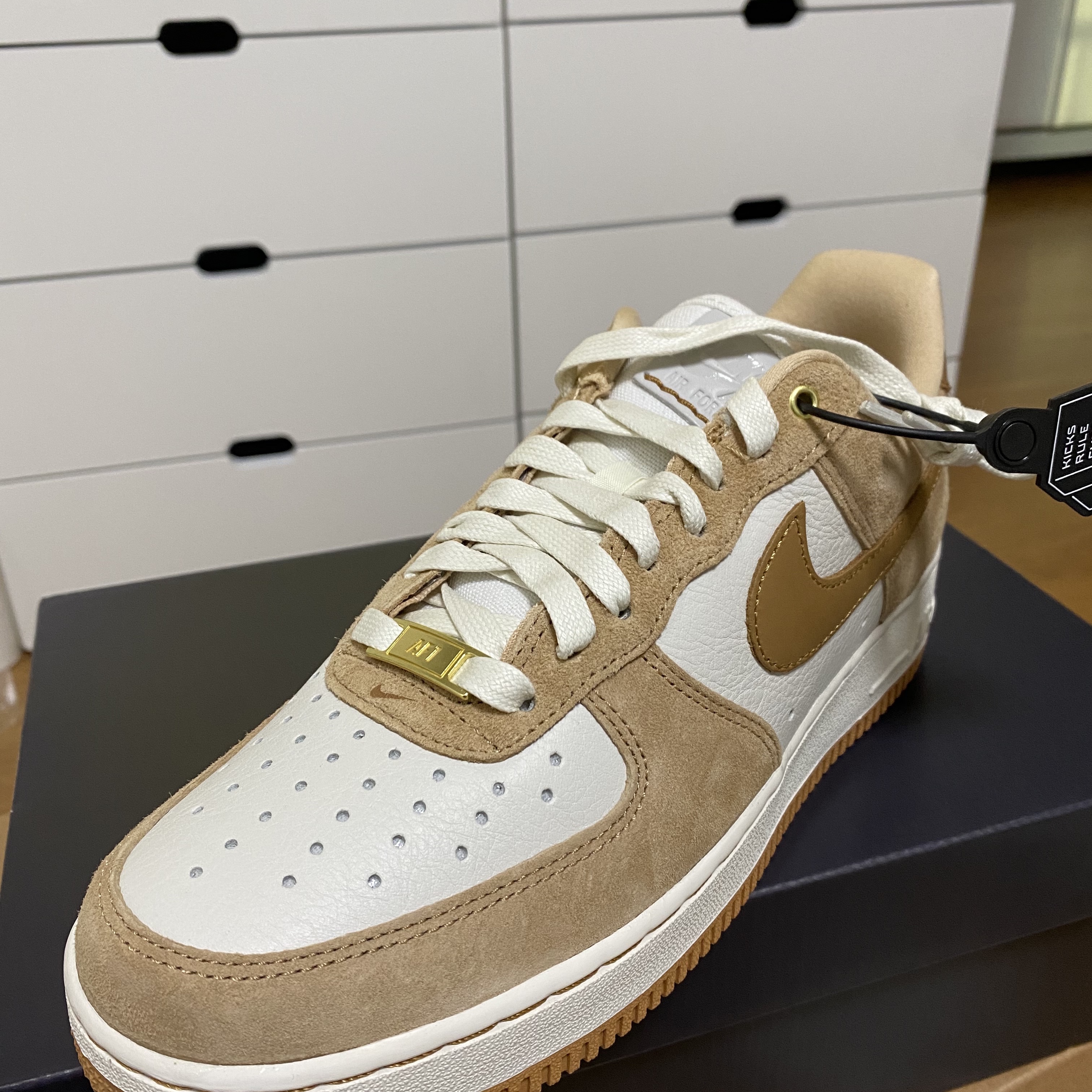 (W) Nike Air Force 1 LXX Flax 착용 스타일
