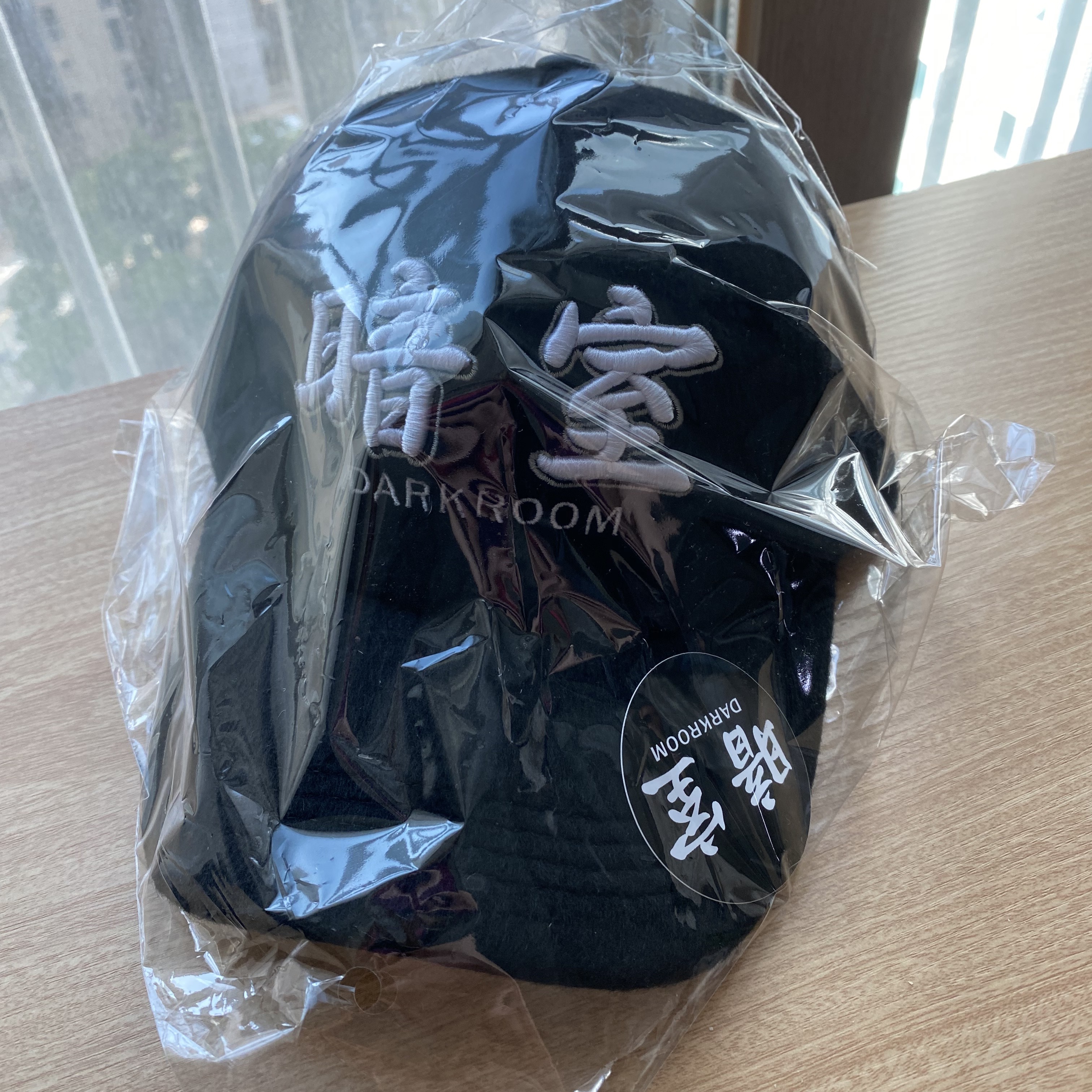 Darkr8m Studio Wool Varsity Cap 착용 스타일