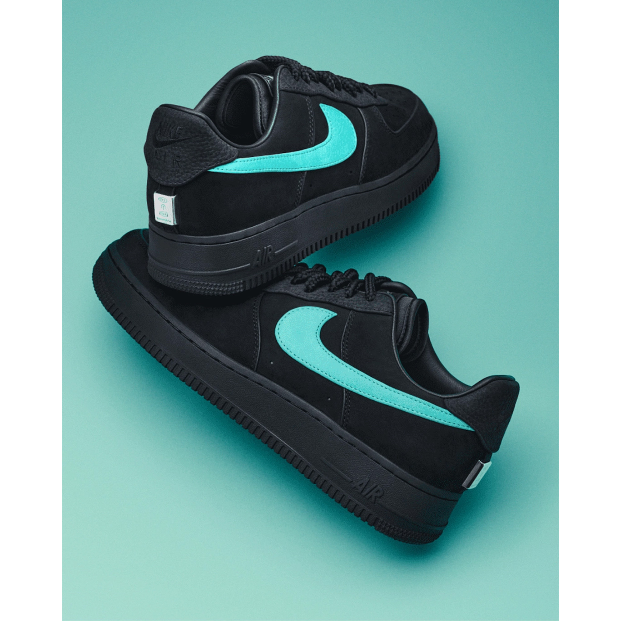 Nike x Tiffany & Co. Air Force 1 Low SP 1837 착용 스타일 - 3