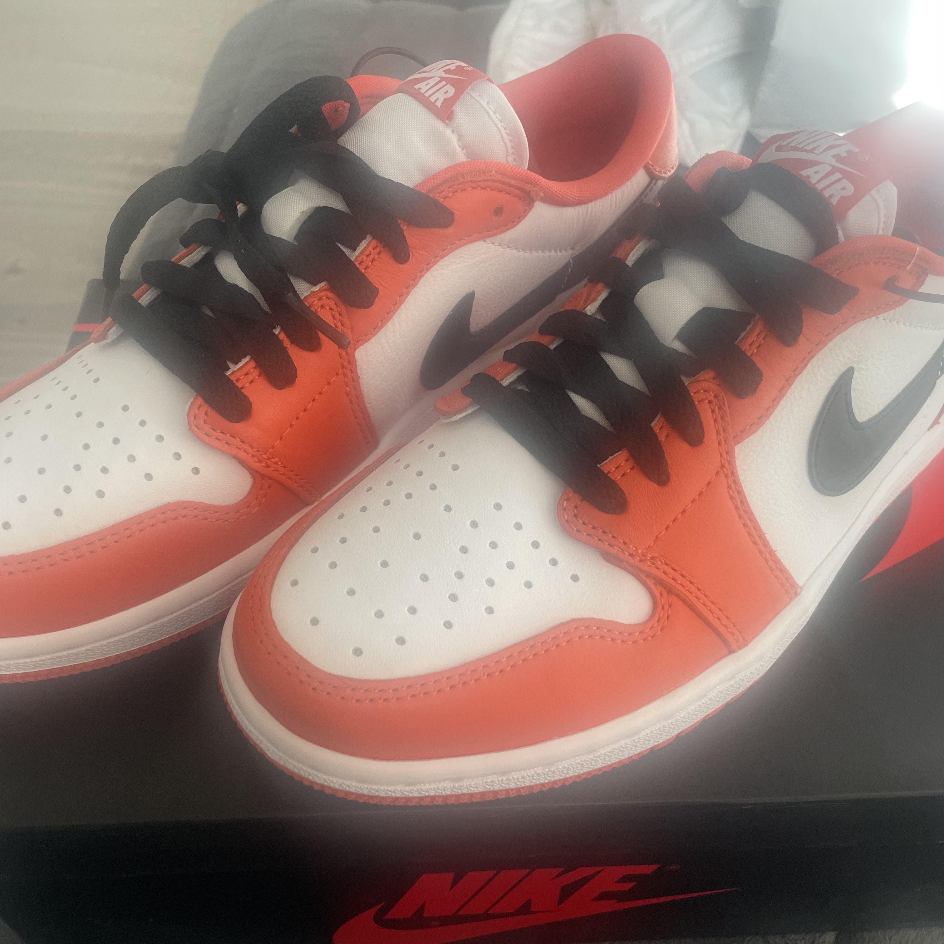 Jordan 1 Low OG Starfish 착용 스타일