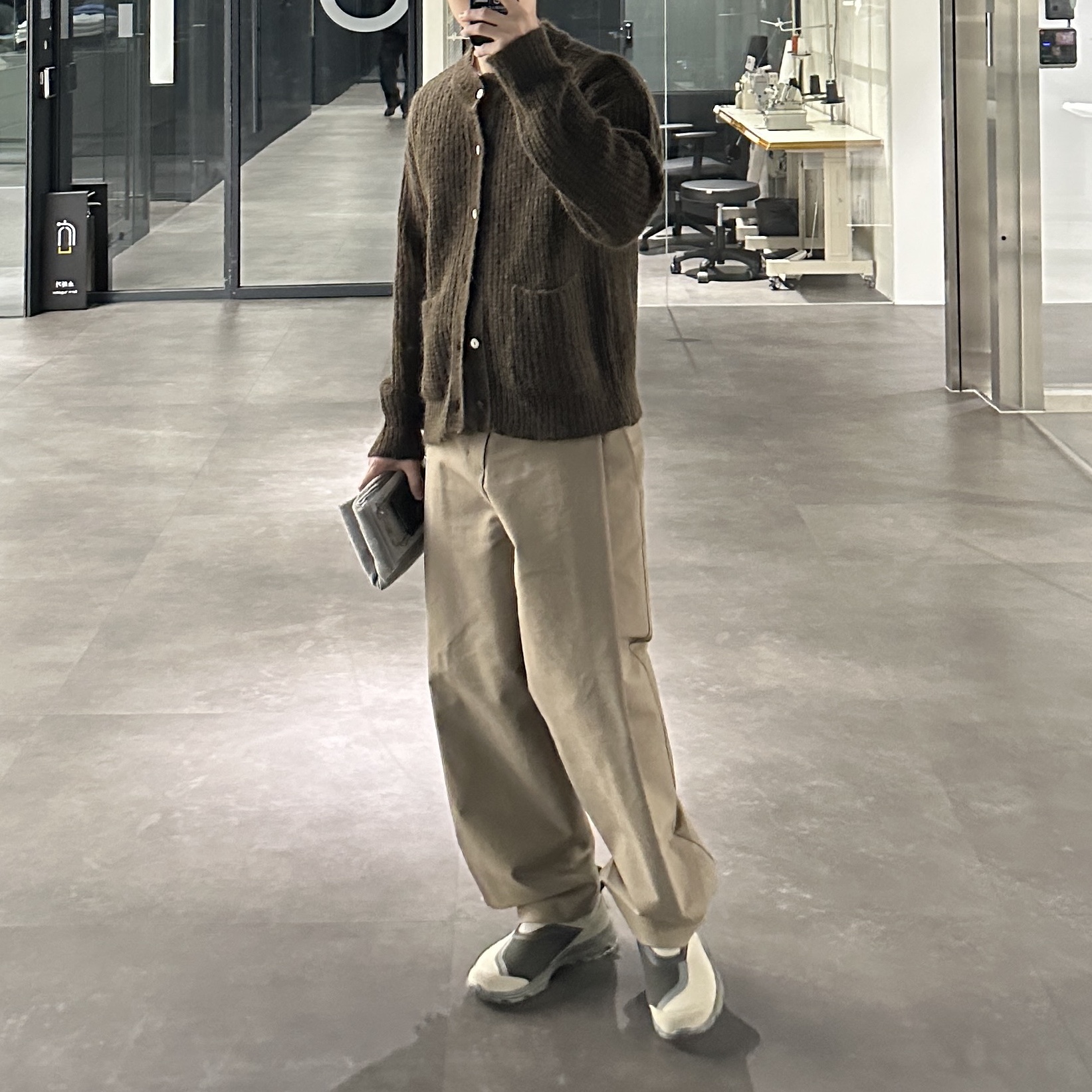 Salomon RX Snug Moss Gray 착용 스타일