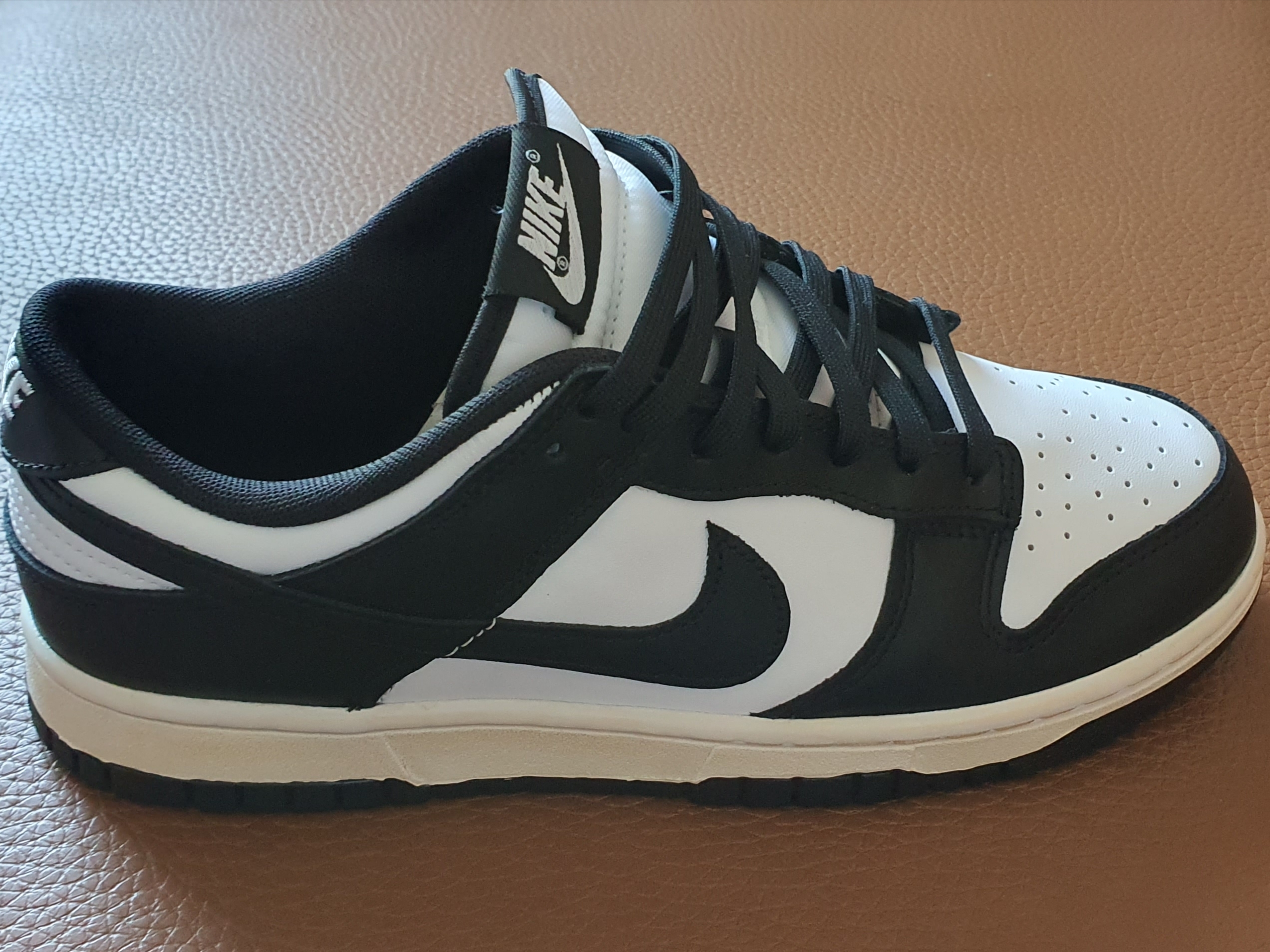 Nike Dunk Low Retro Black 착용 스타일