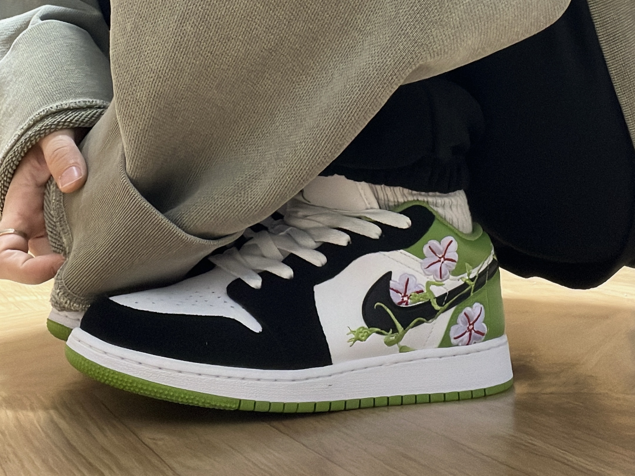 (GS) Jordan 1 Low SE Altitude Green 착용 스타일 - 2